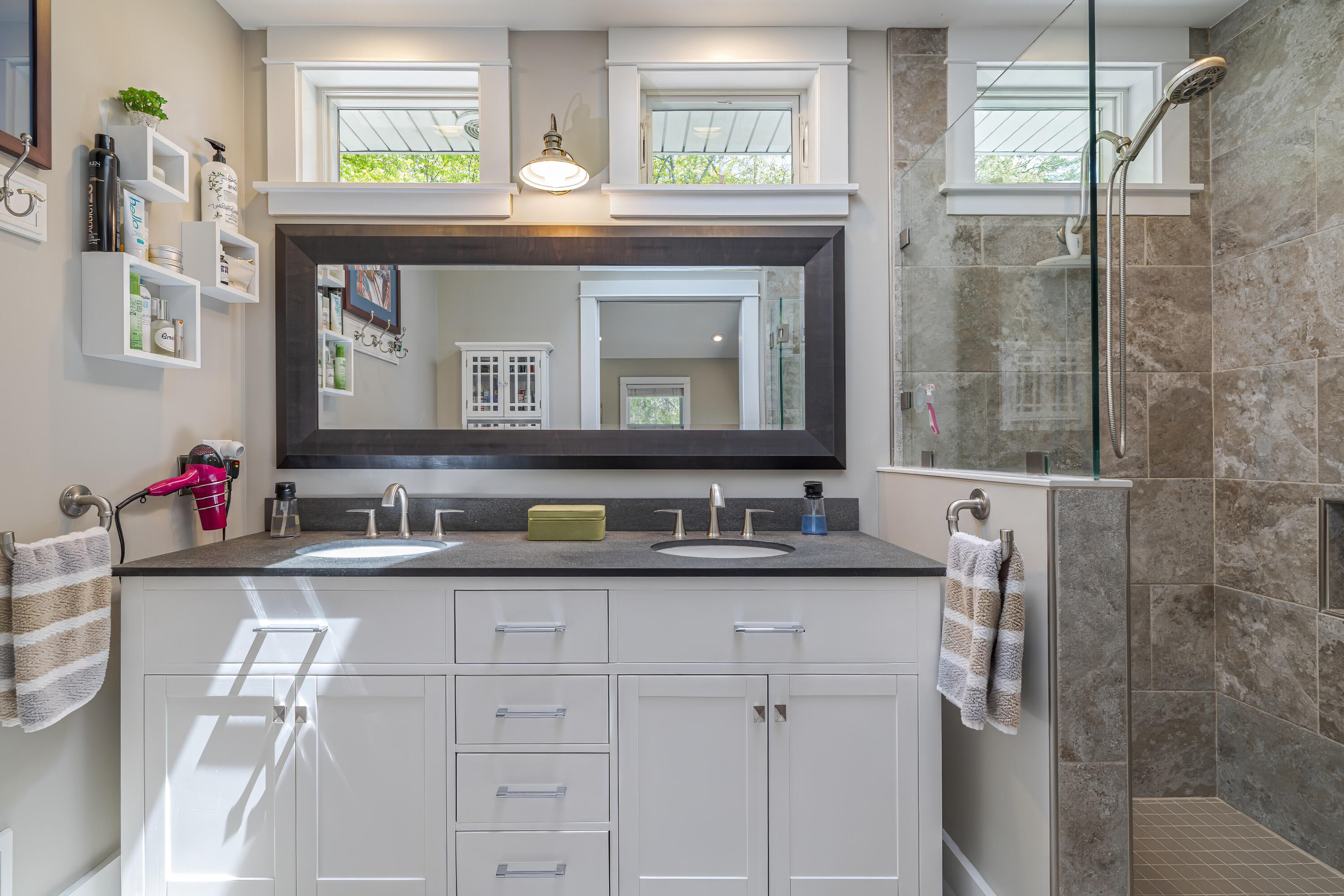 Primary bath, 2nd floor