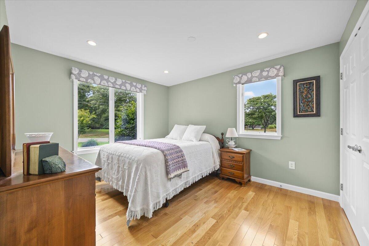 40 Old Neck Road, Scarborough, ME 04074 Bedroom 2