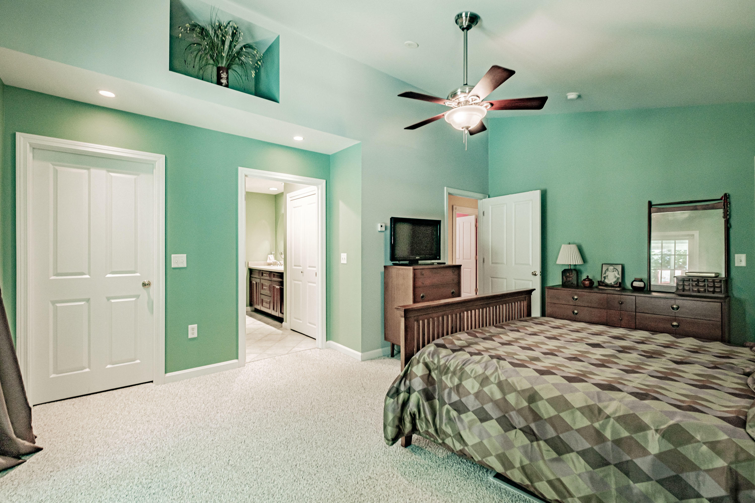 30 Kevin Heights, Paris, ME, 04281-1304