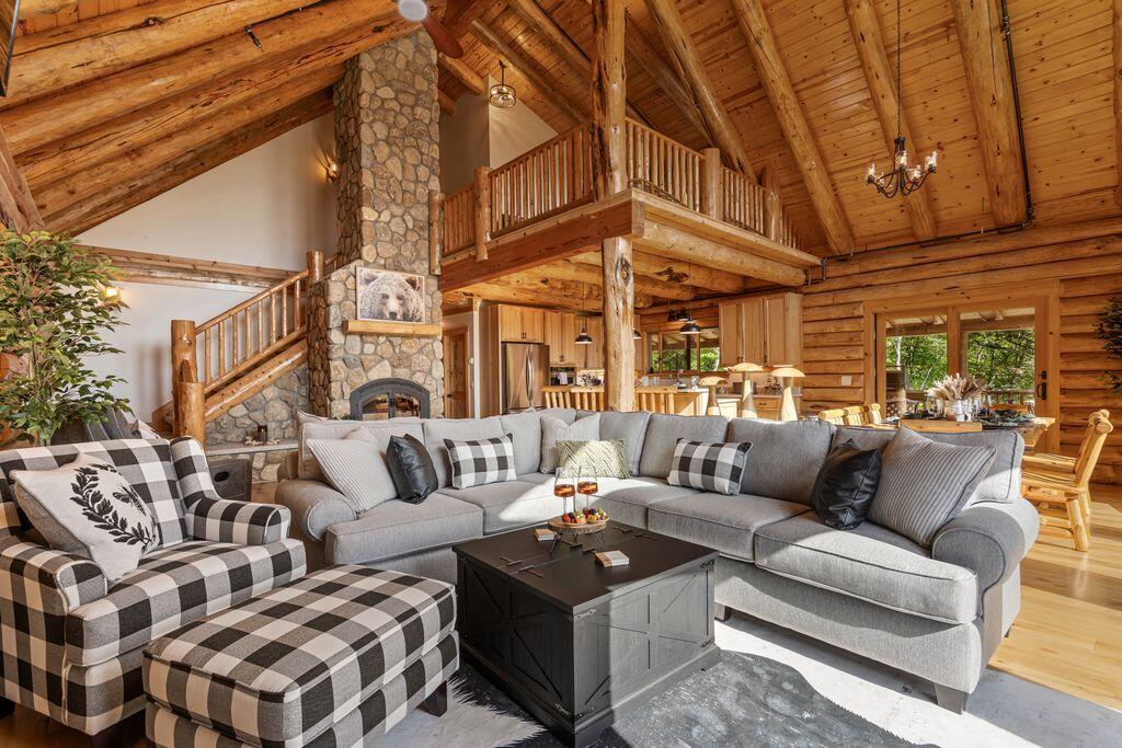 366 Glades View Avenue, Newry, ME, 04261