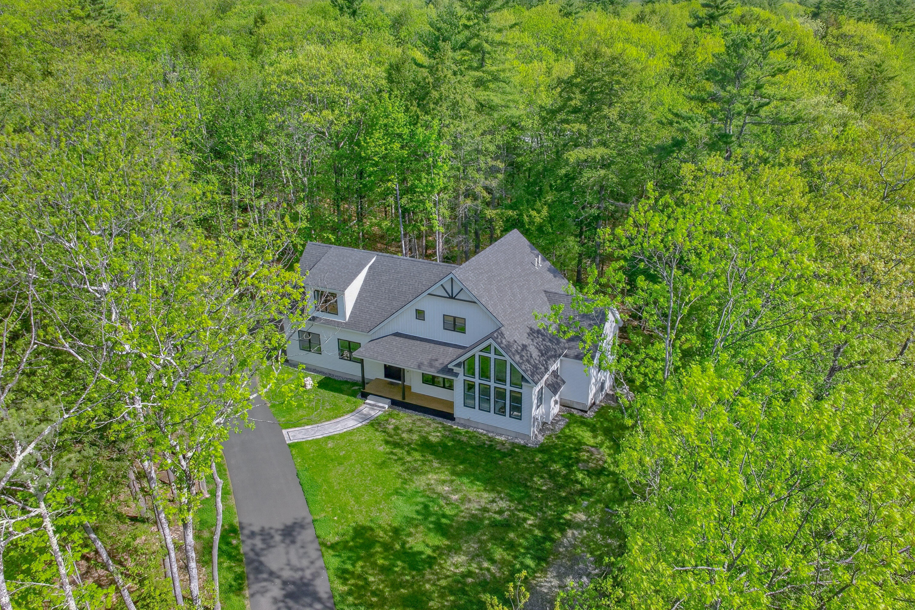 Photo of 4 Red Oak Drive Falmouth ME 04105