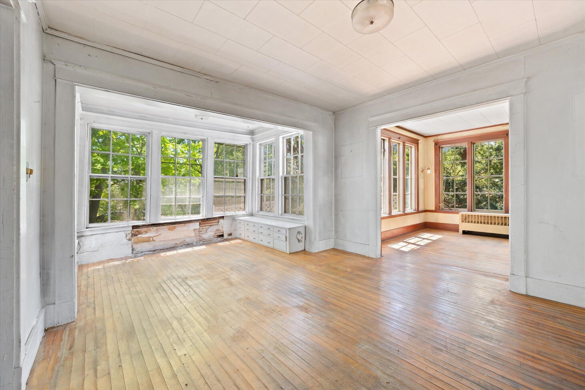 12-Family Room