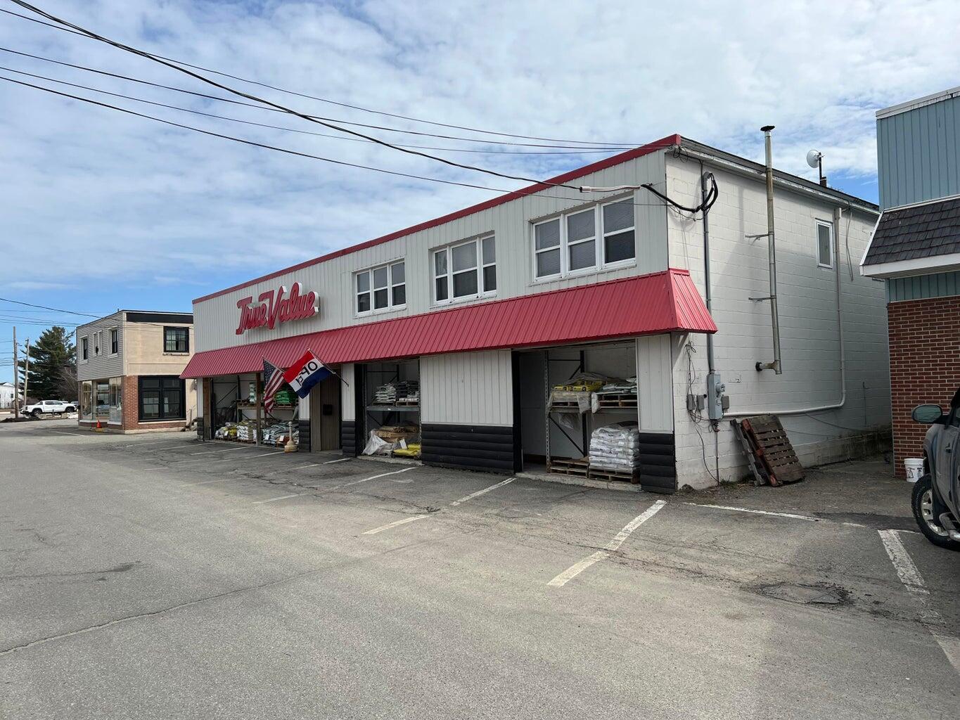 225 Aroostook Avenue, Millinocket, ME, 04462