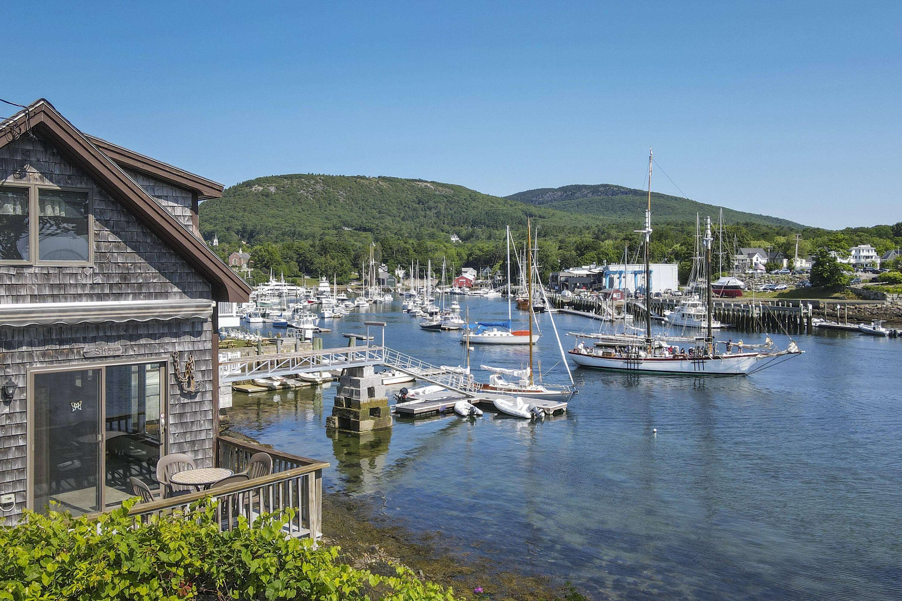 Camden, Maine Real Estate – Find Your Dream Home by the Sea