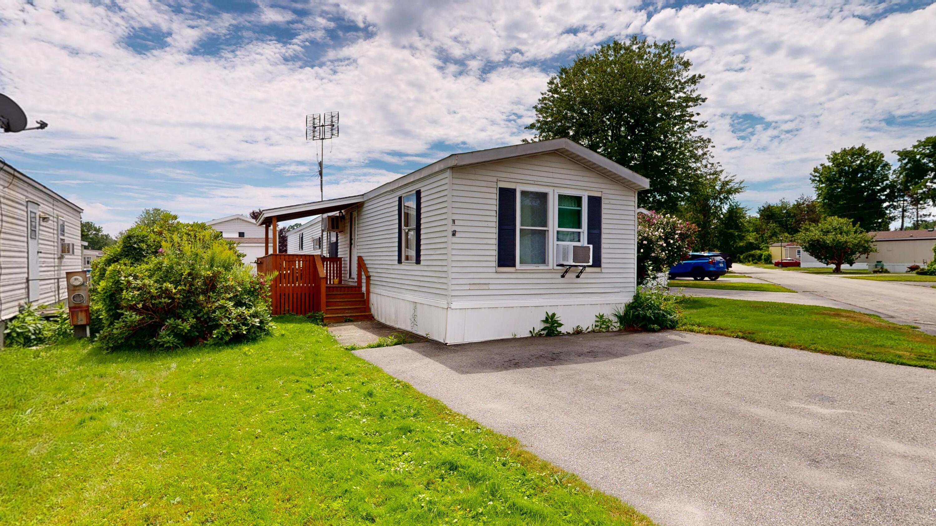 Photo of 18 Blackberry Place Kittery ME 03904