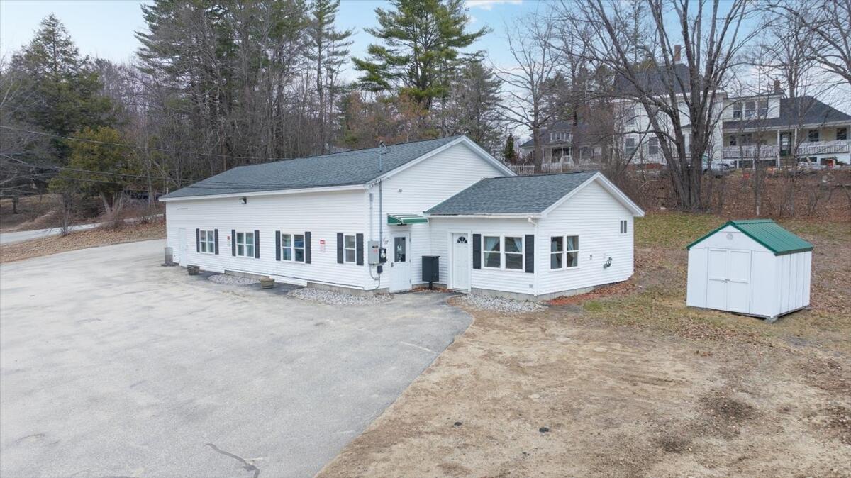 18 Wakefield Street, Rochester, NH, 06867