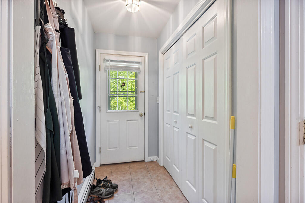 Entry/ Mud Room