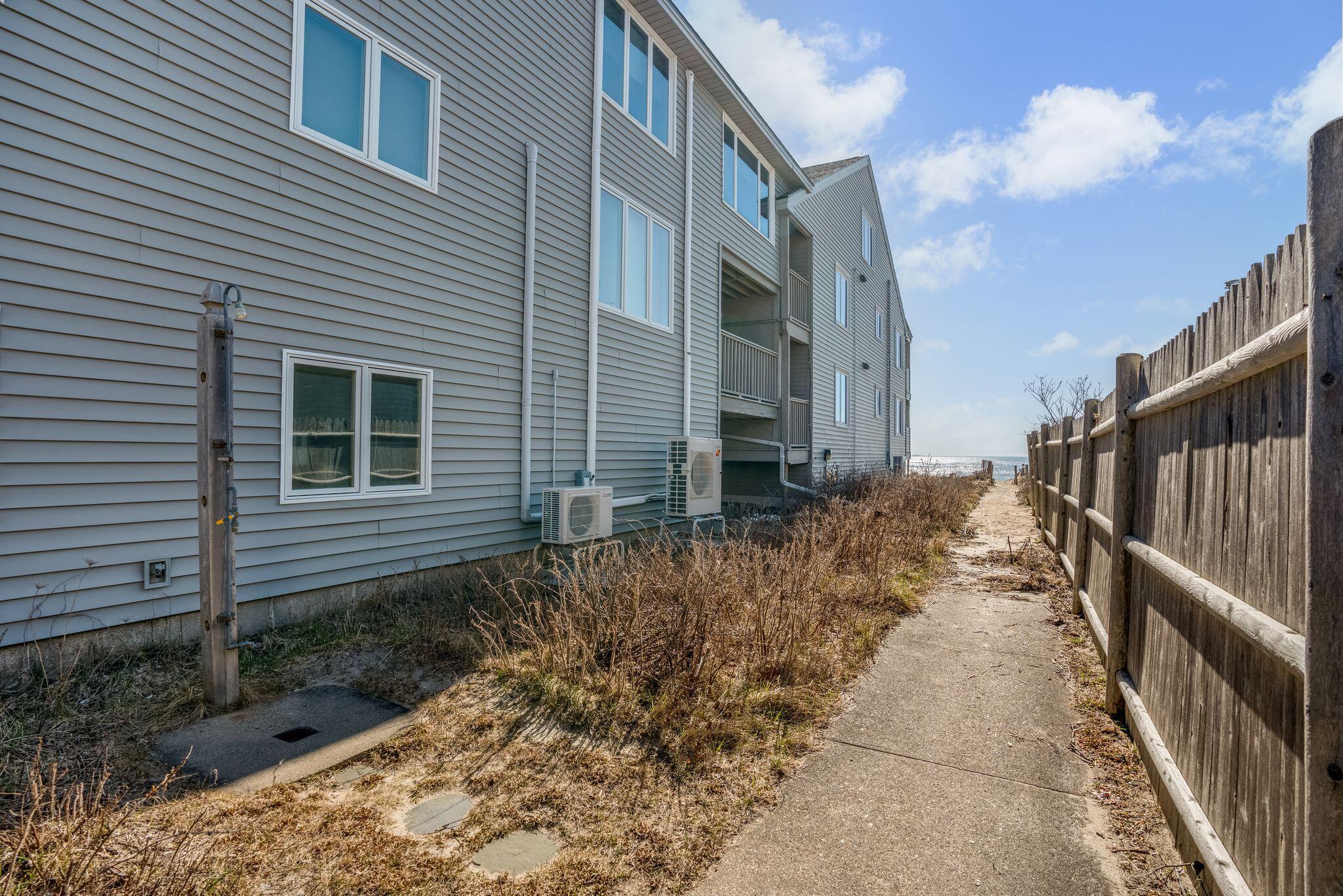 105 E Grand Avenue 7