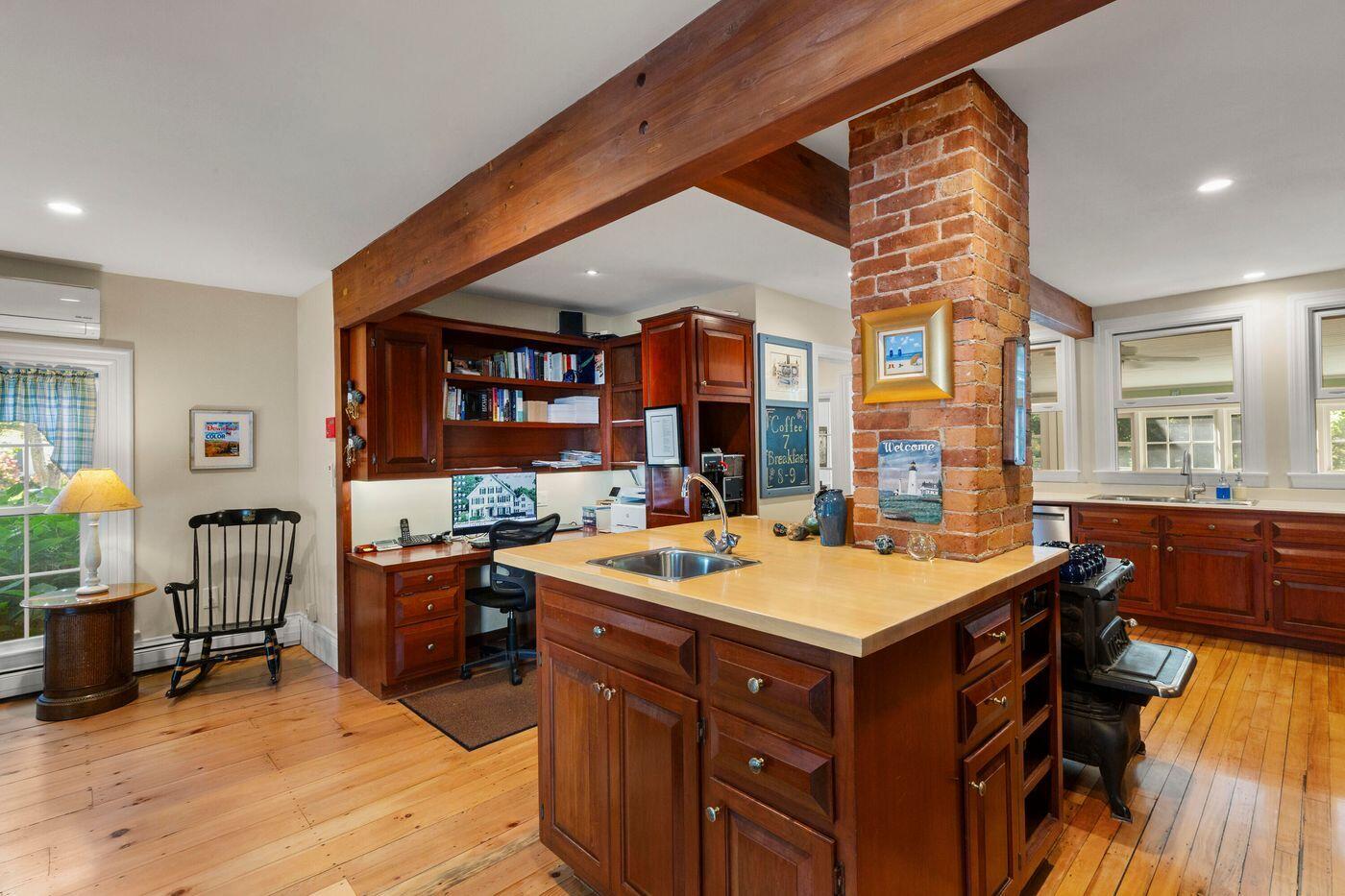 22 High Street, Camden, ME, 04843