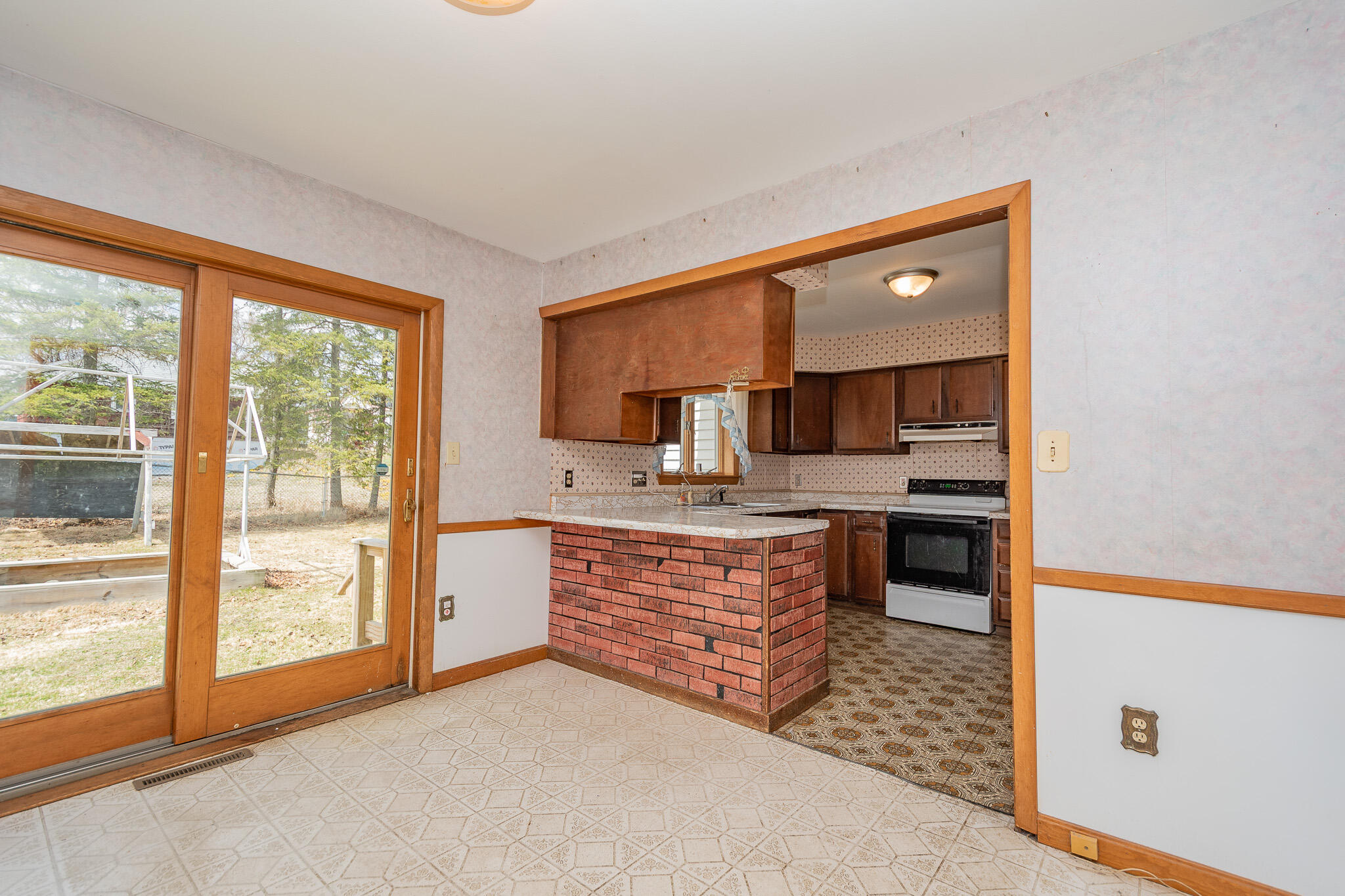 22 Midland Street, Caribou, ME, 04736