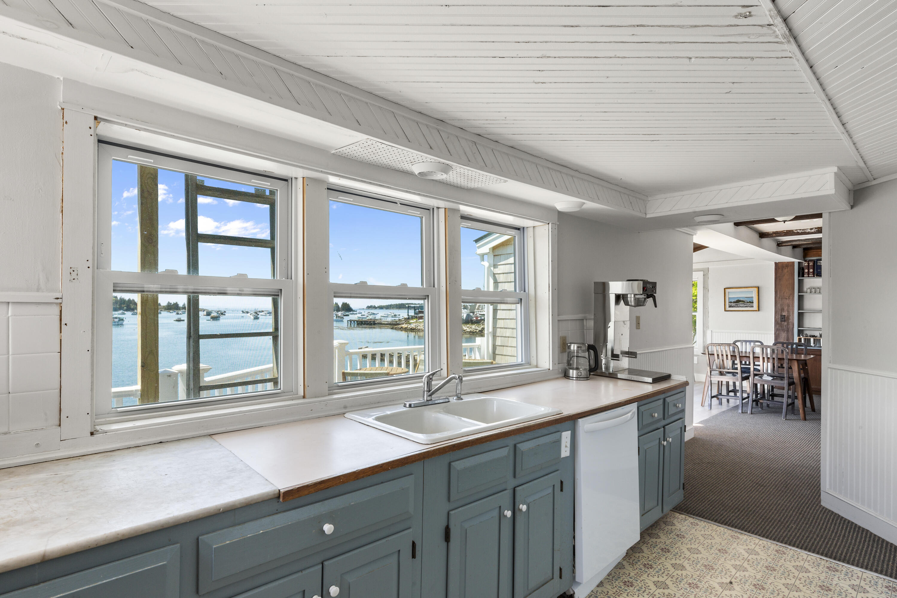 15 Main Street, Vinalhaven, ME, 04863