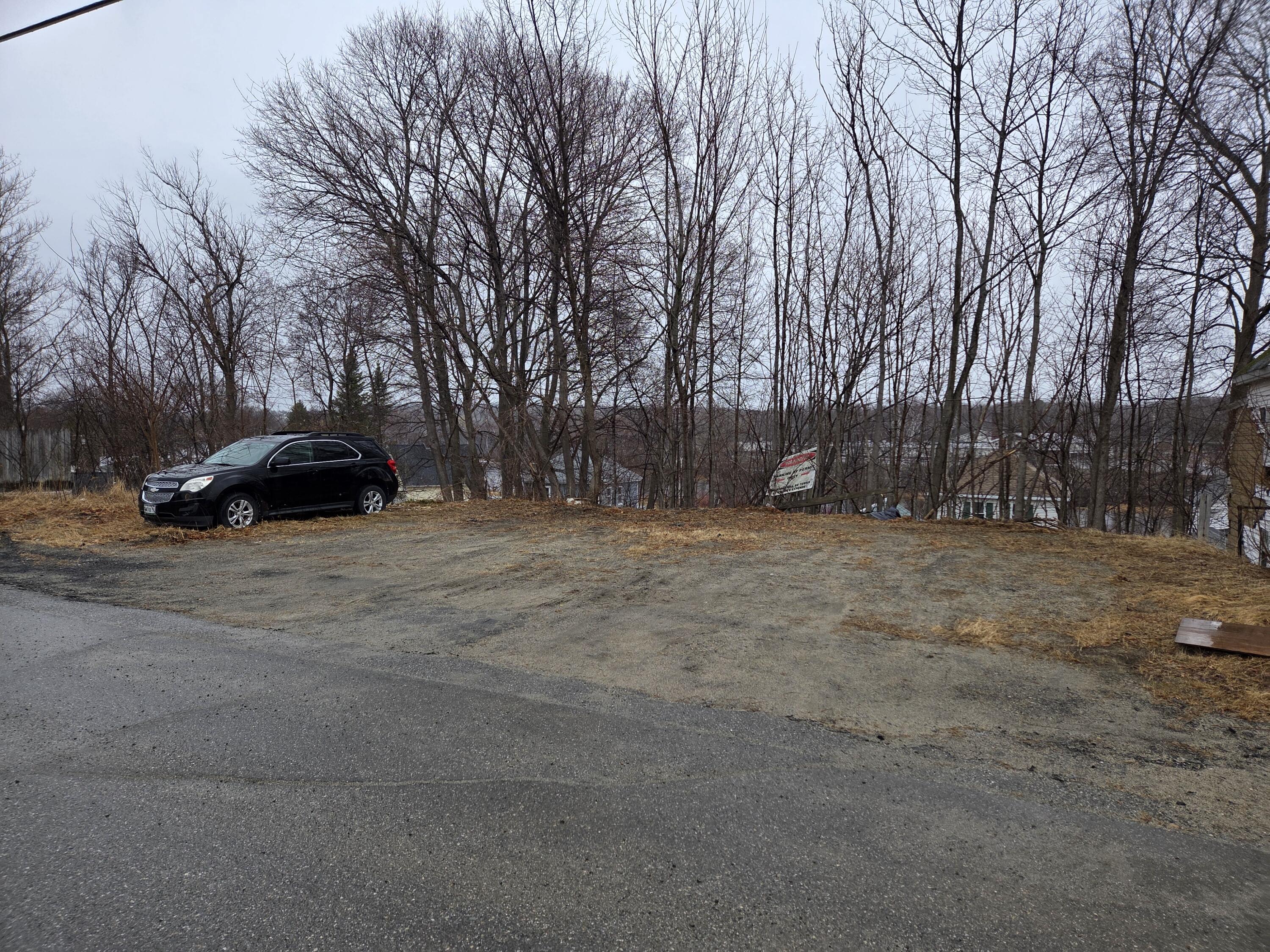 97 Penobscot Avenue, Millinocket, ME, 04462