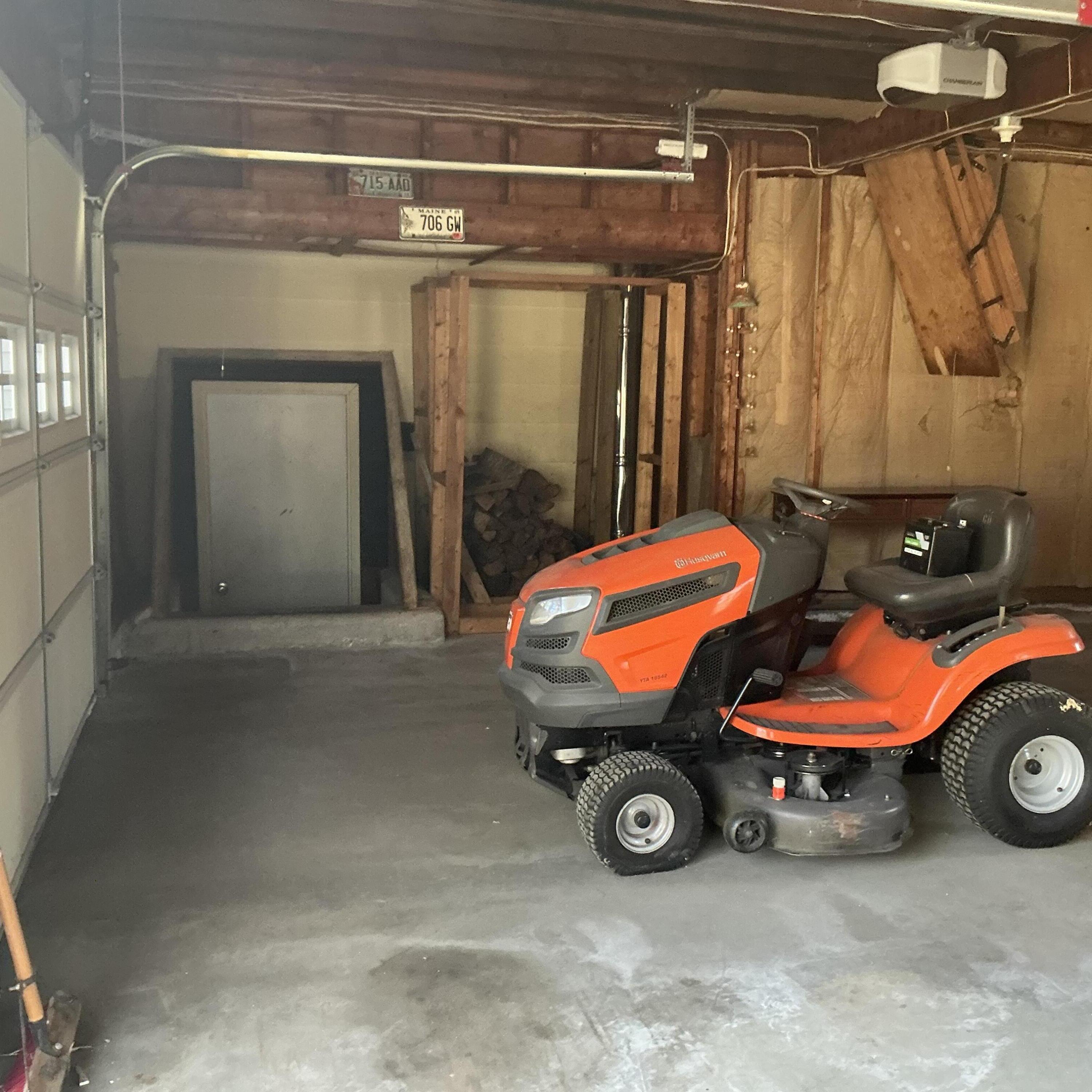 1 Carolyn Street, Topsham, ME, 04086