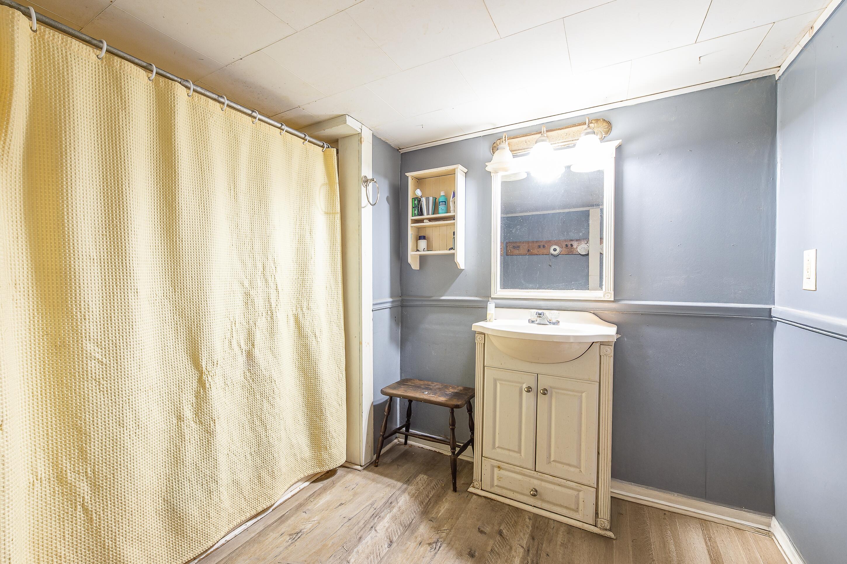 23 Osgood Avenue, Mexico, ME, 04257