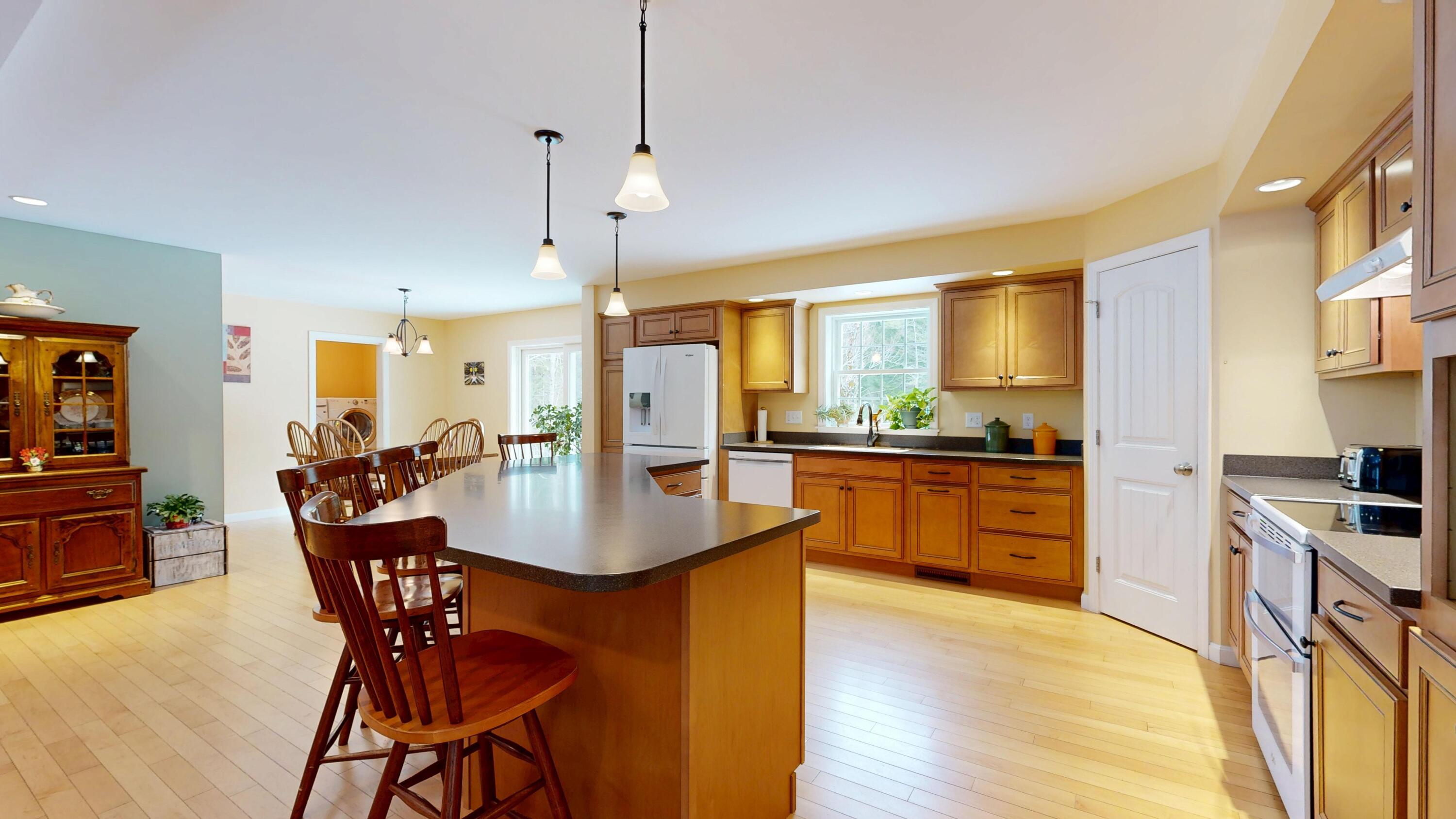 141 Bradbury Road, Lewiston, ME, 04240