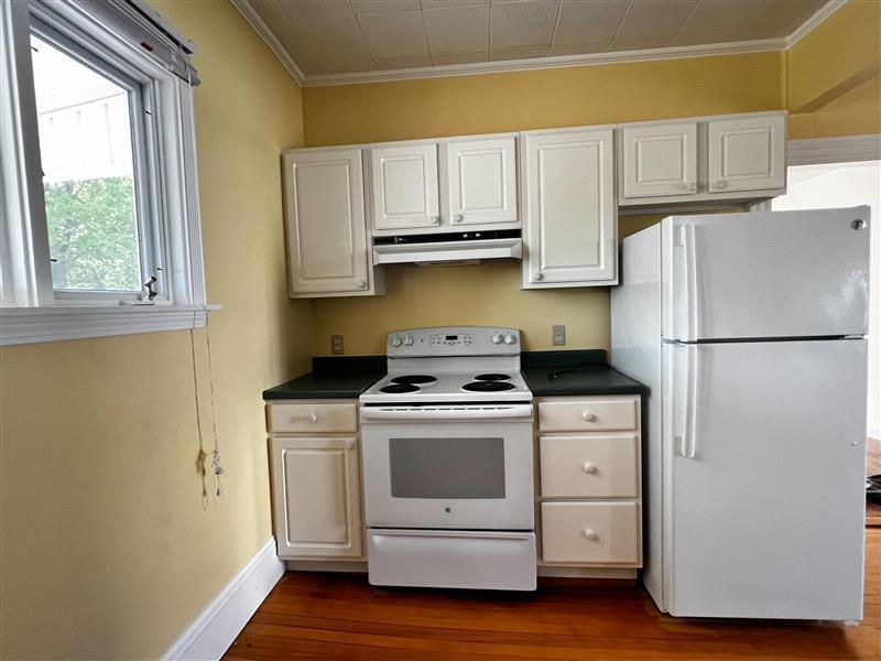 61 Main Street, Dexter, ME, 04930