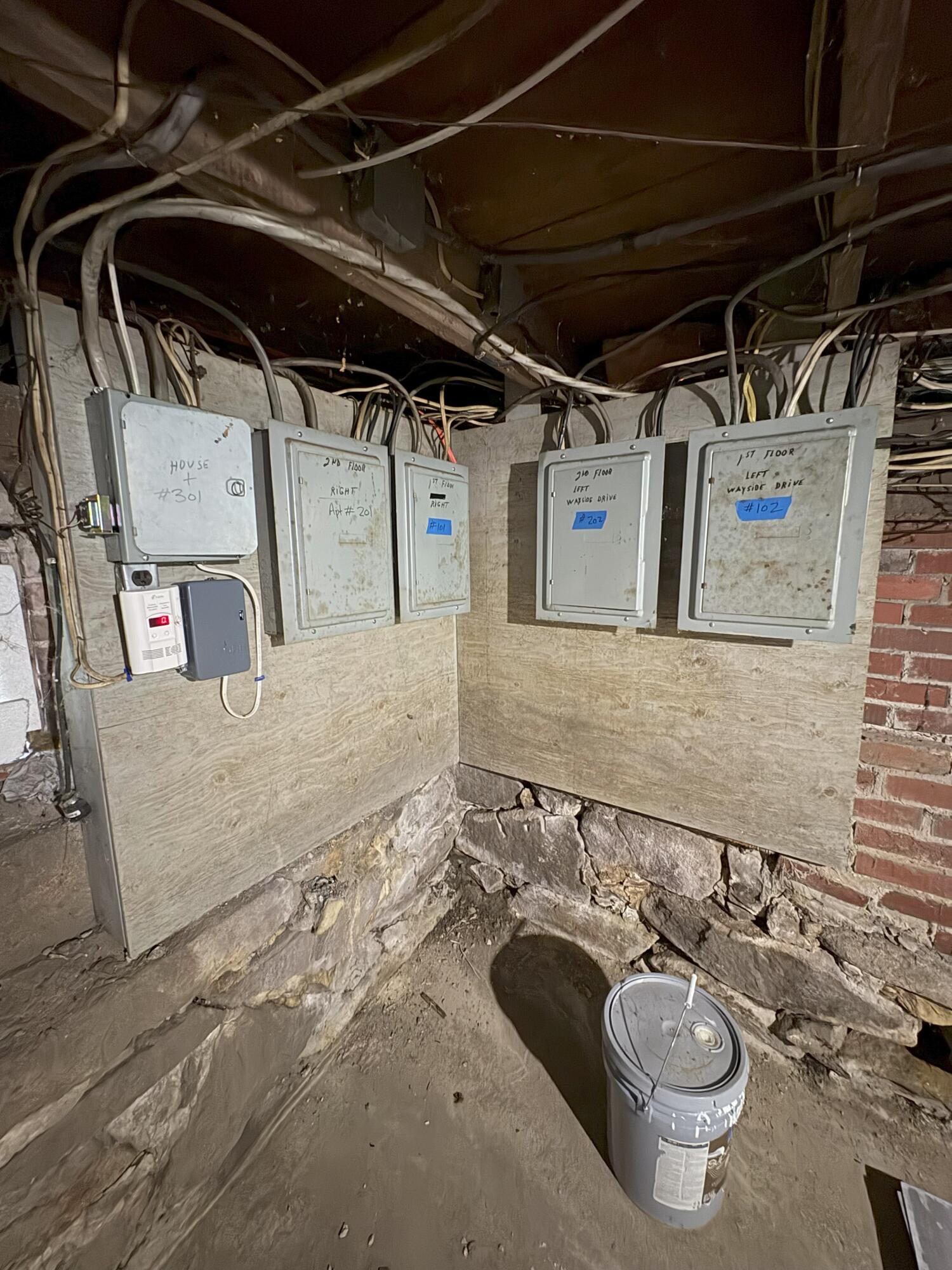 17 Mechanic Street, Westbrook, ME, 04092