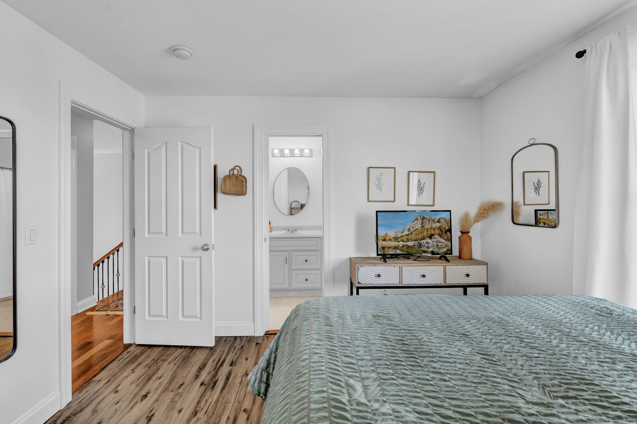 53-web-or-mls-40-hillview-dr