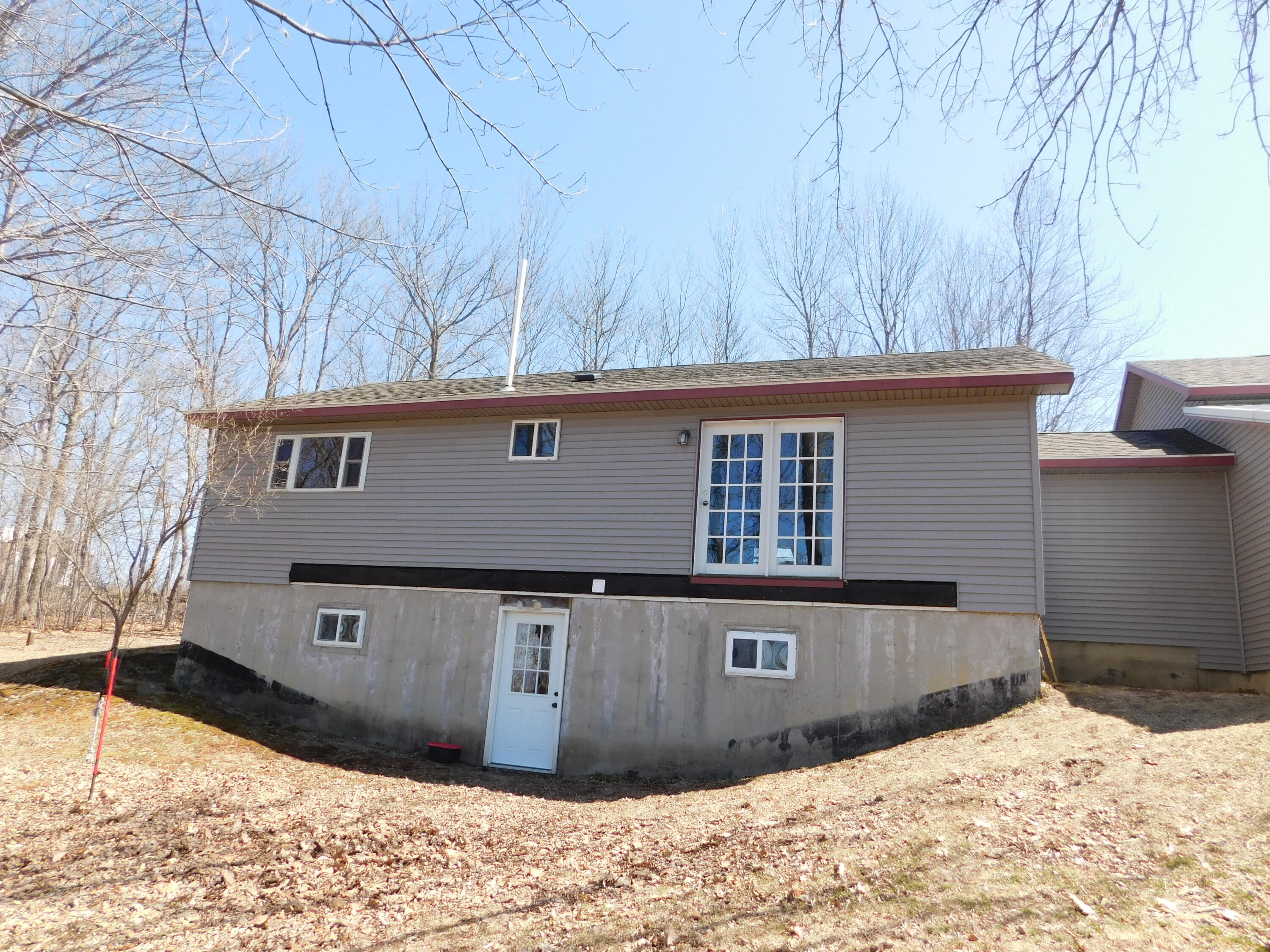 557 Enfield Road, Lincoln, ME, 04457