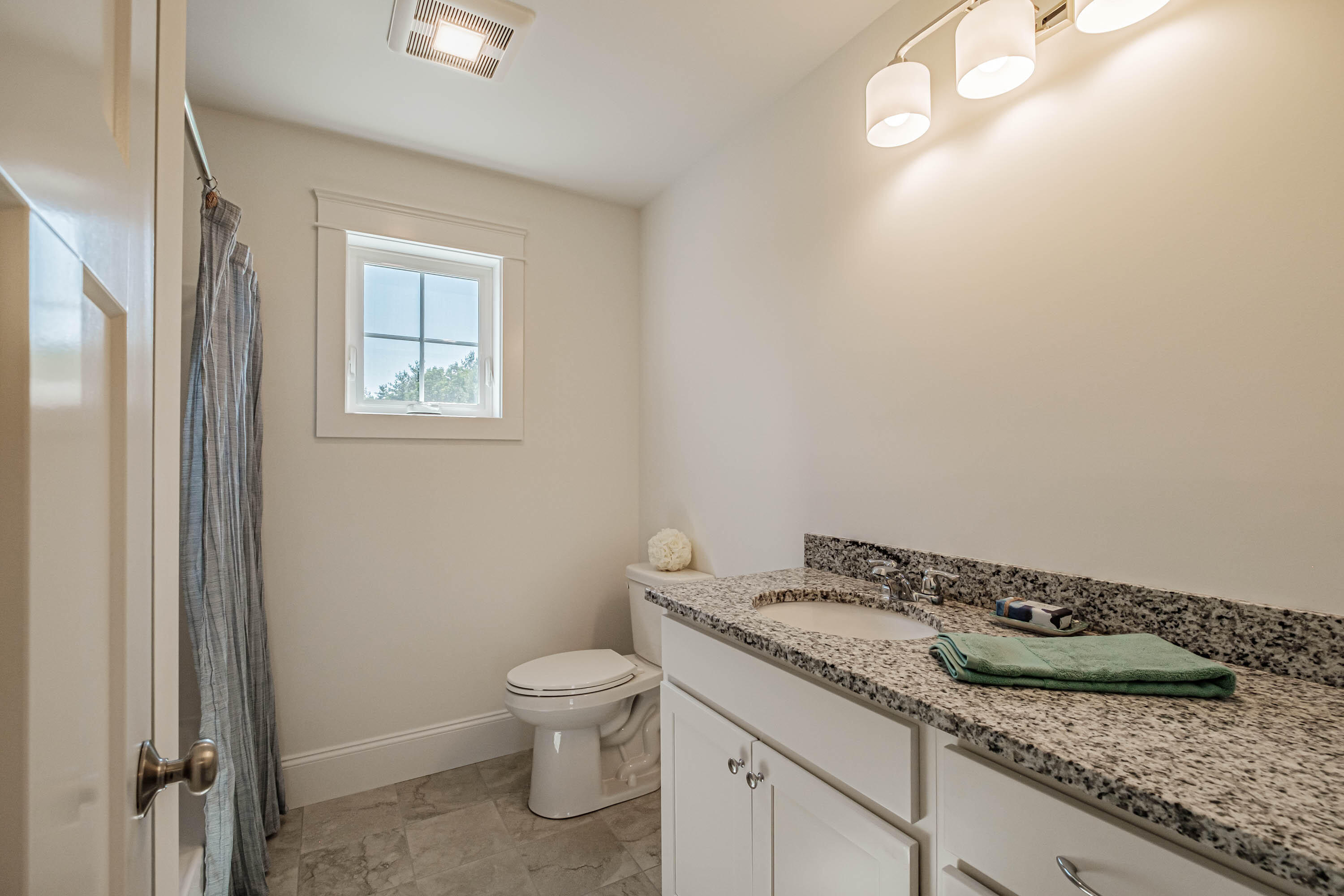 194 Falcon Crest Drive UNIT 60, Gorham, ME, 04038