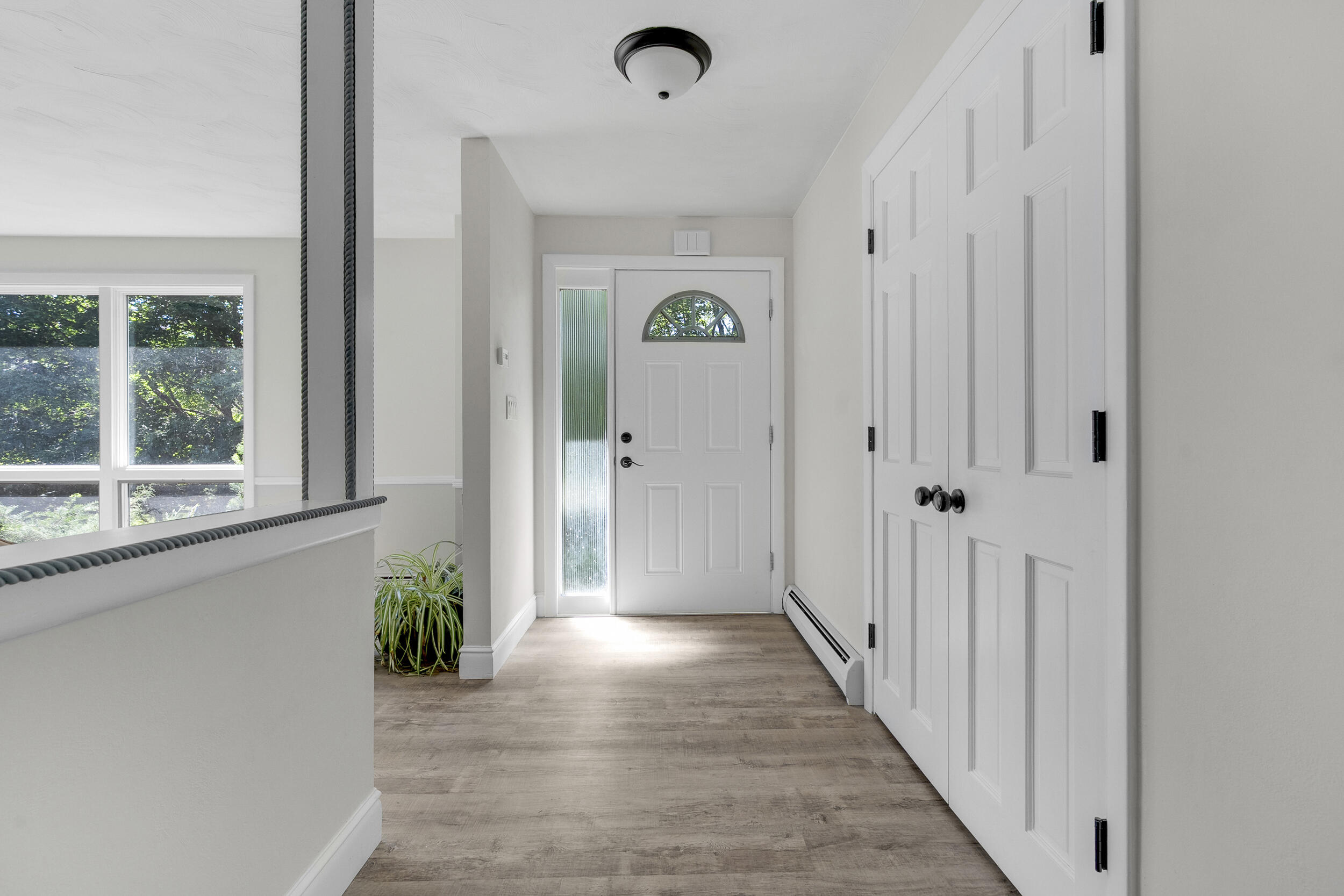 18 Martin Heights, Raymond, ME, 04071