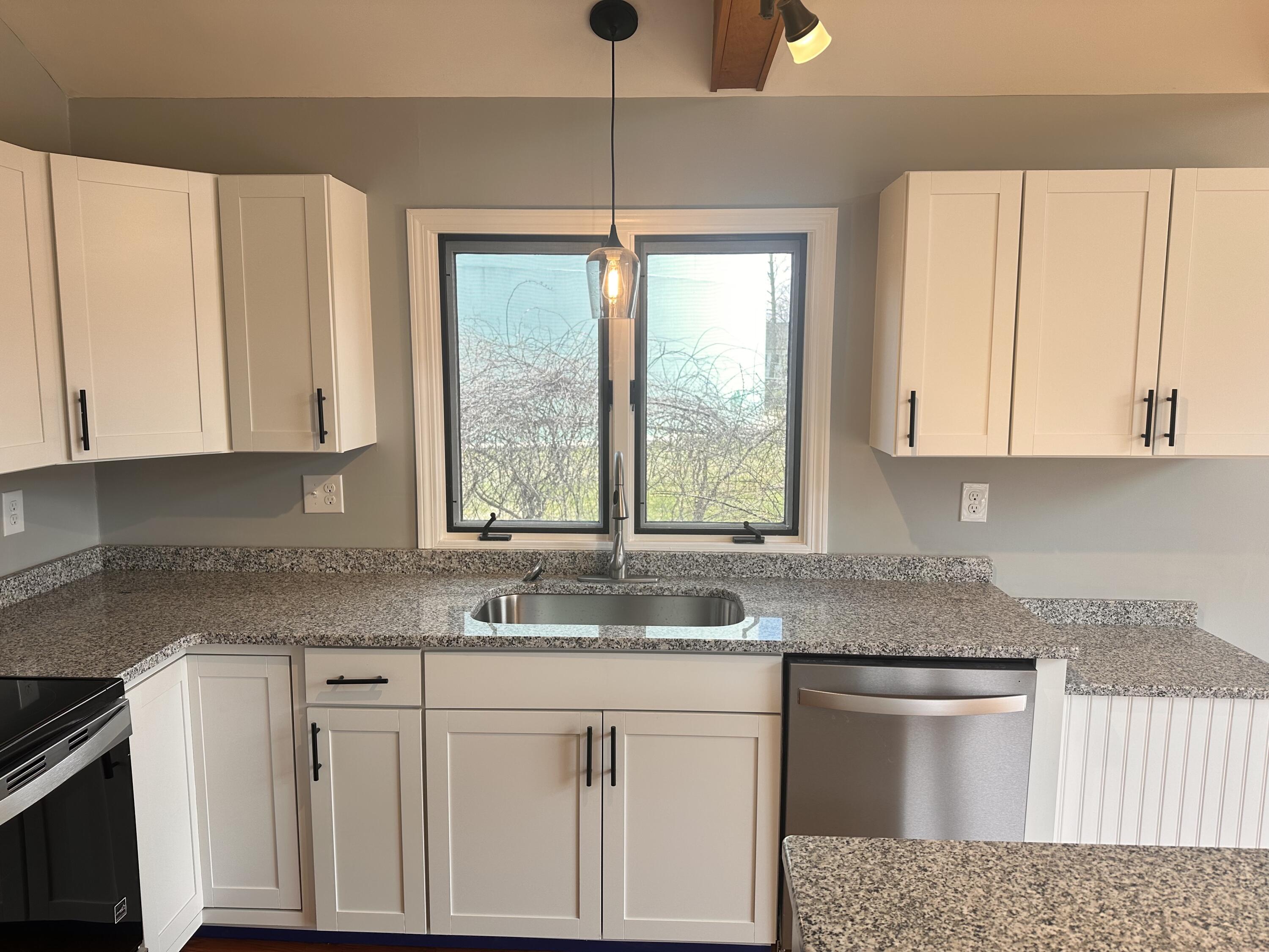 7 Robin Lane UNIT 2, Kittery, ME, 03904