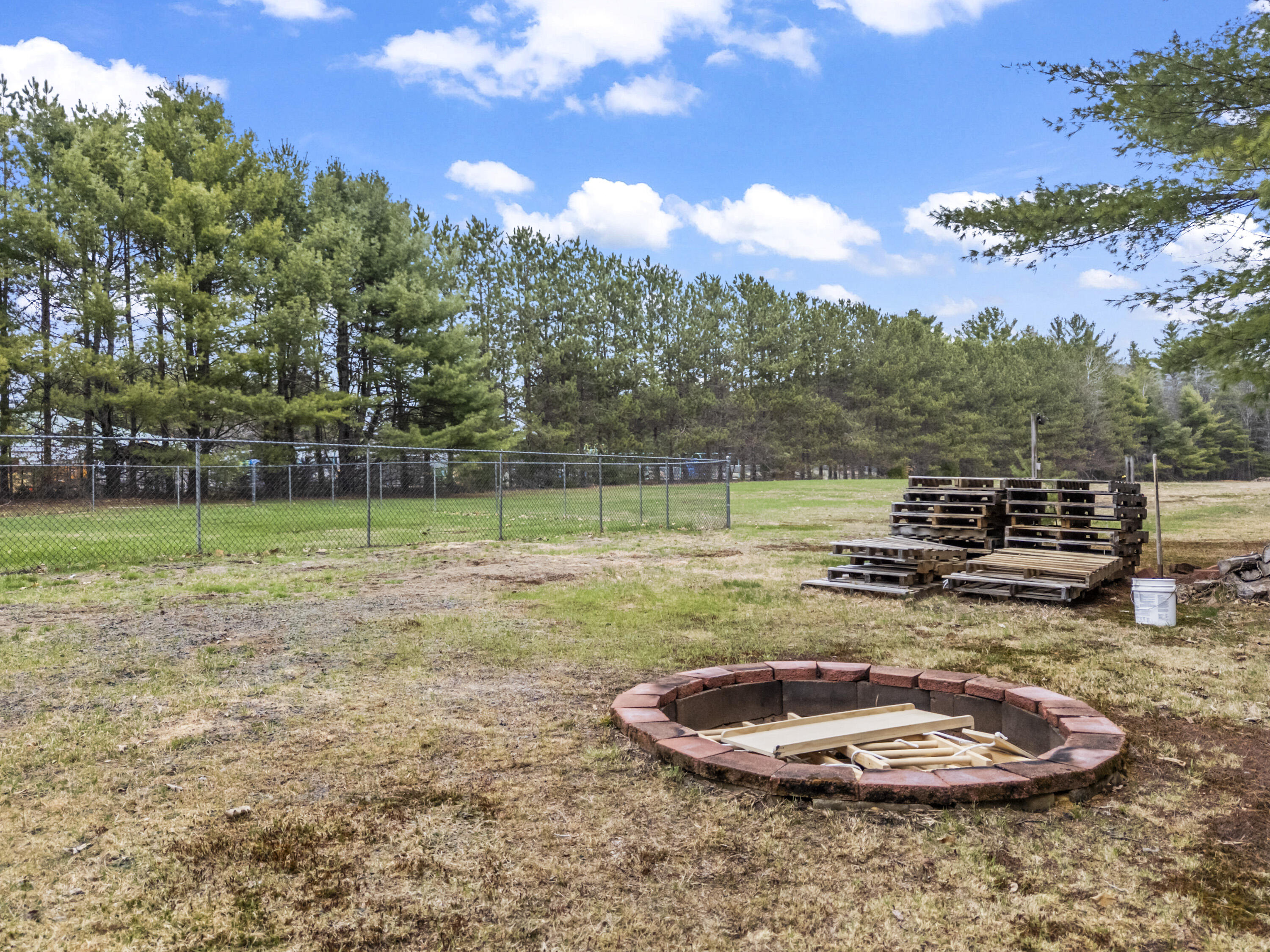 133 Main Street, Sumner, ME, 04292