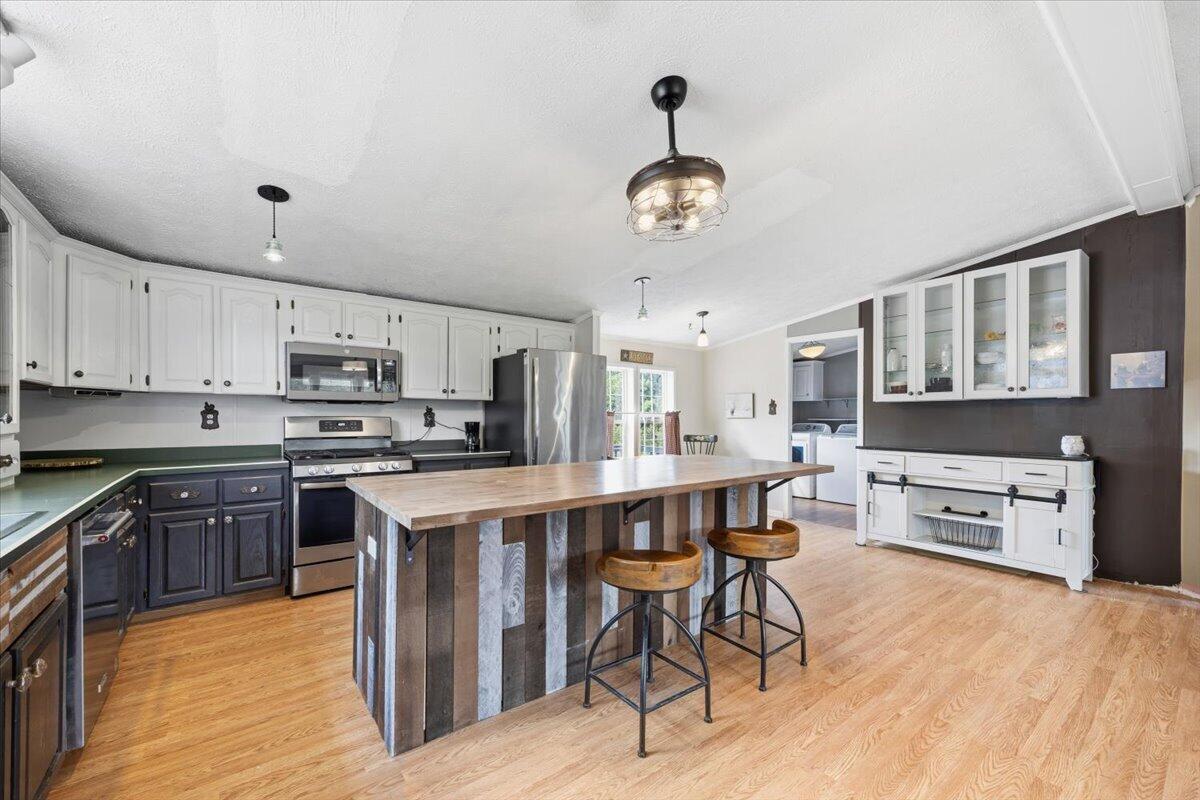 15-405 E Rd-15