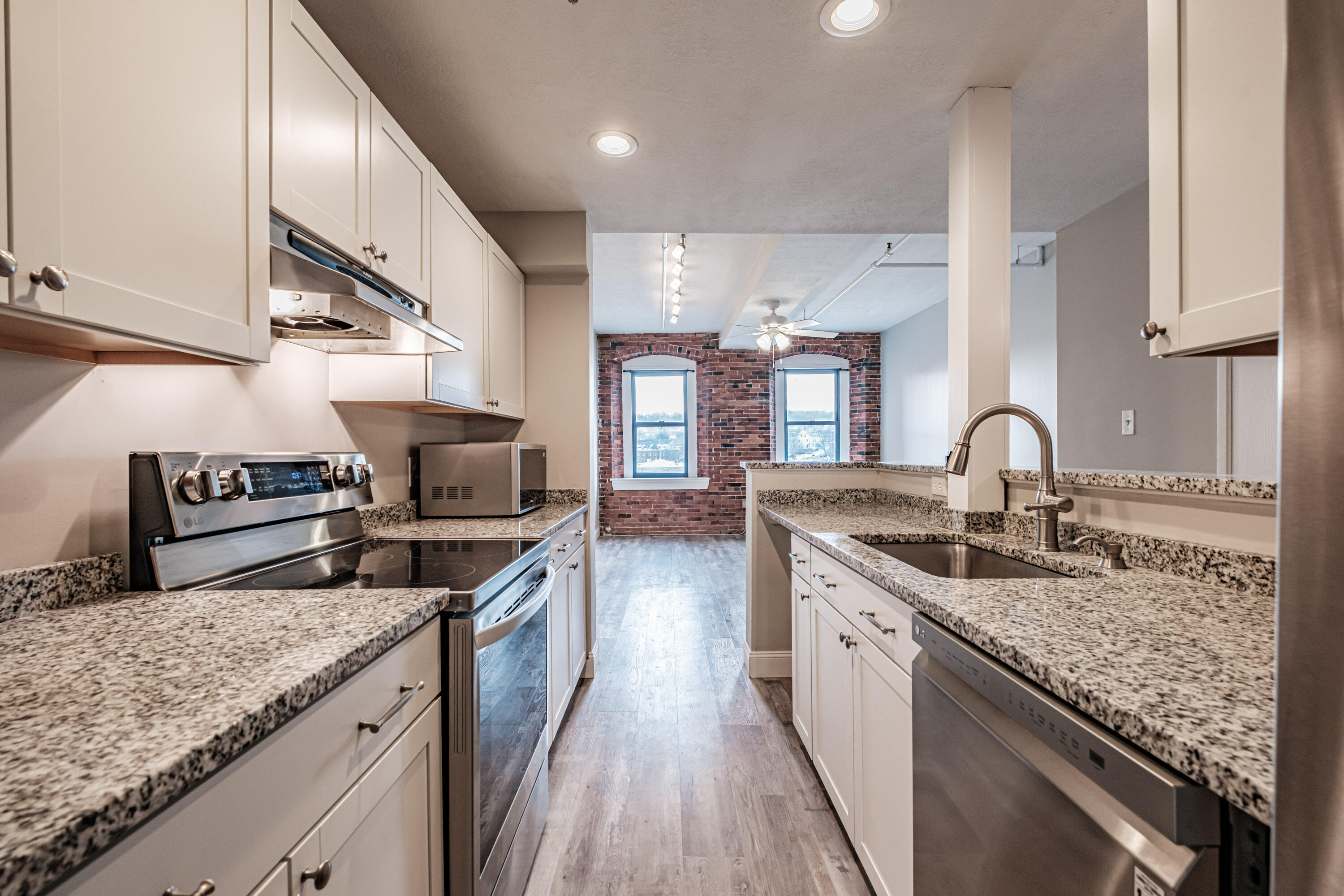 1 Saco Island Terrace UNIT 101, Saco, ME, 04072