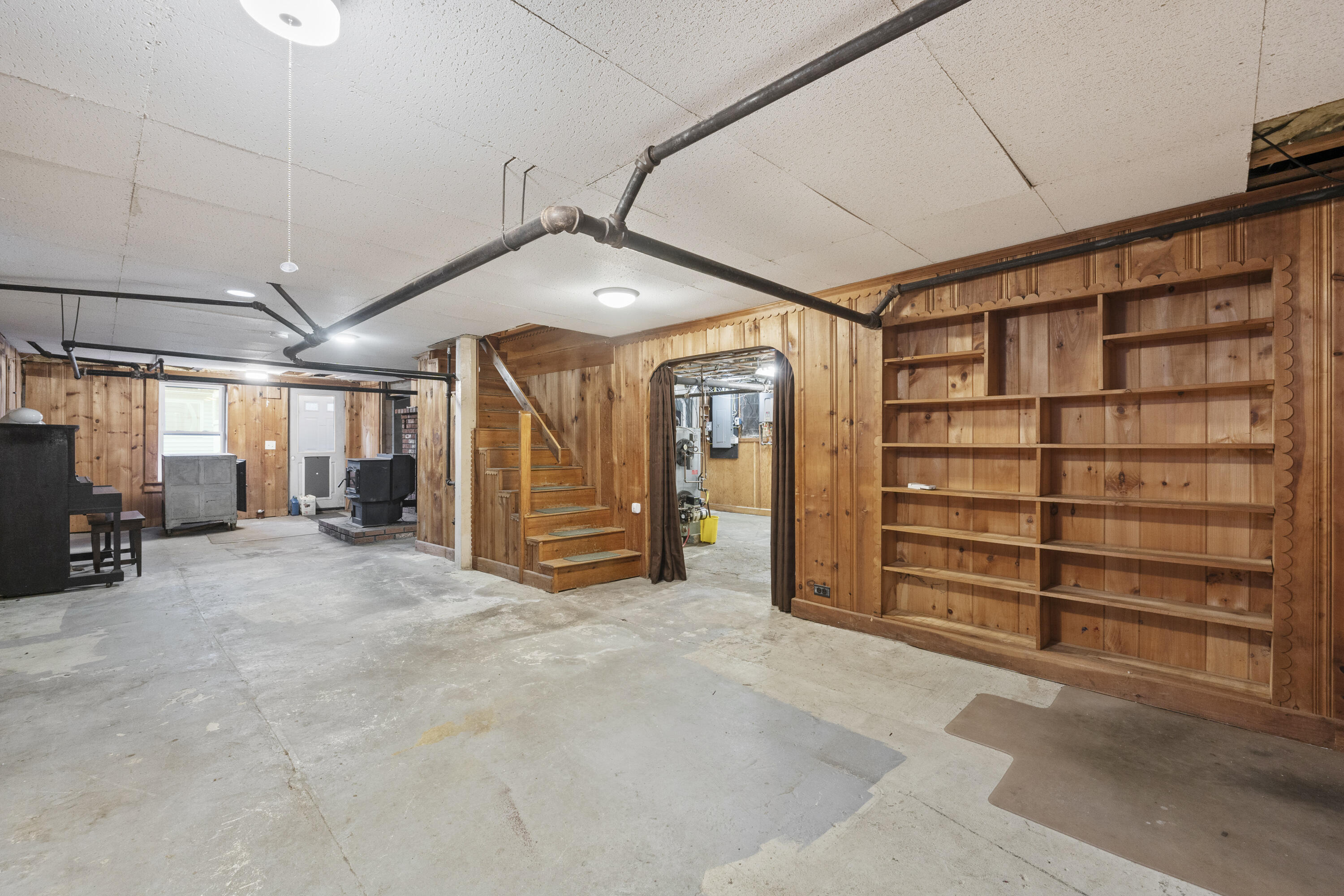 24 Emery Corner Road