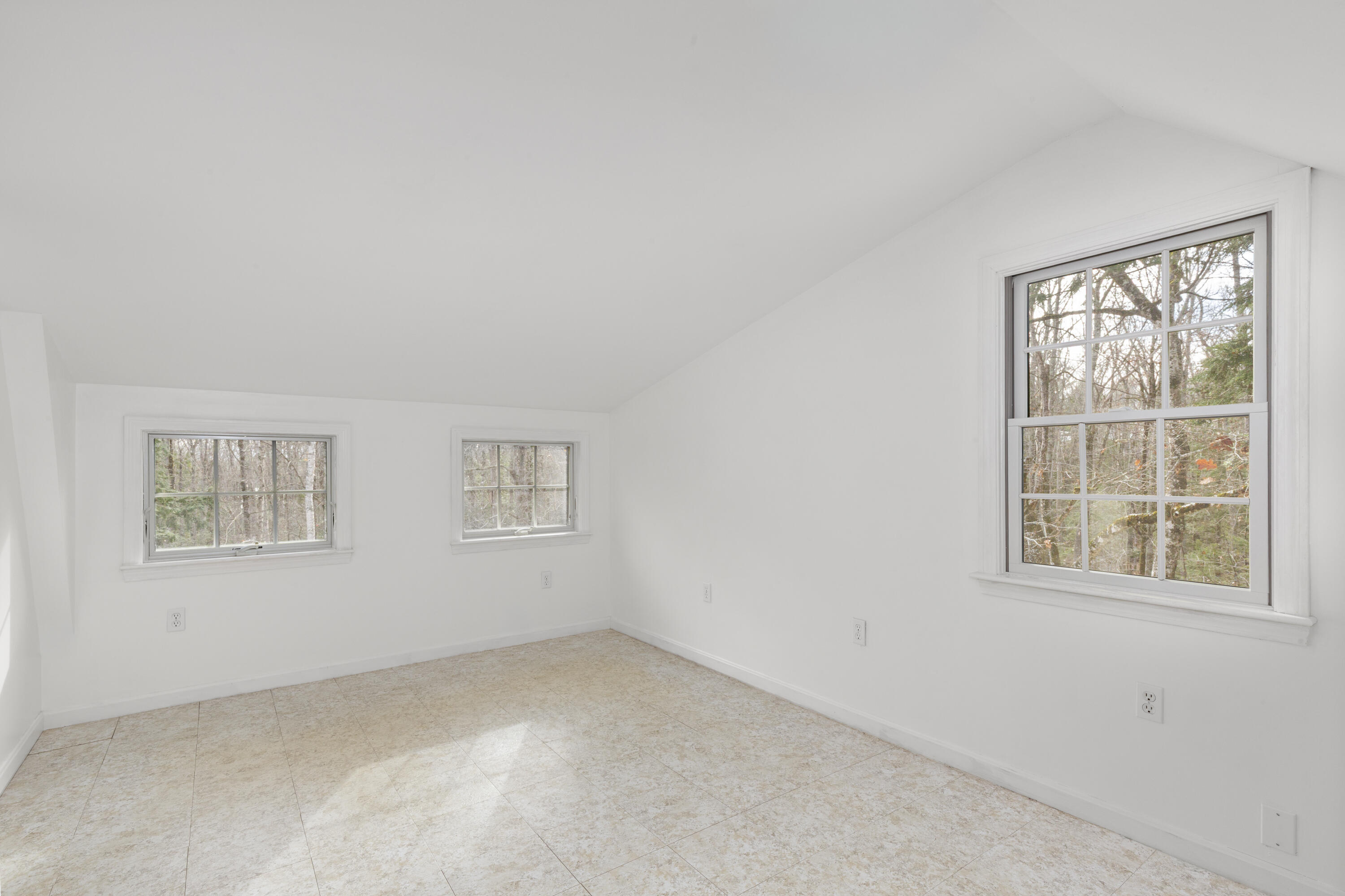 13 Hemlock Drive, Lincolnville, ME, 04849