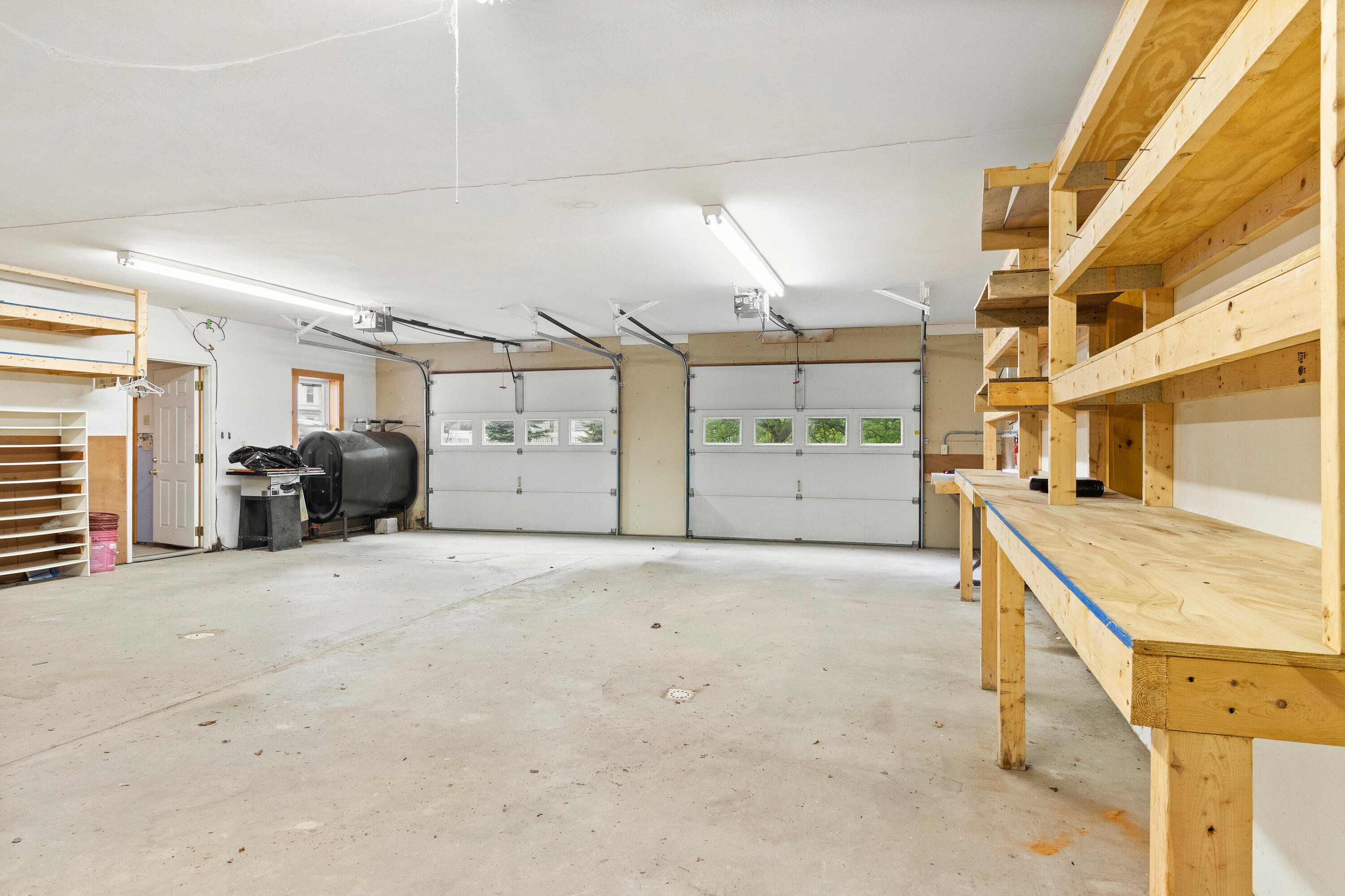 28 Main Street Hill garage 2