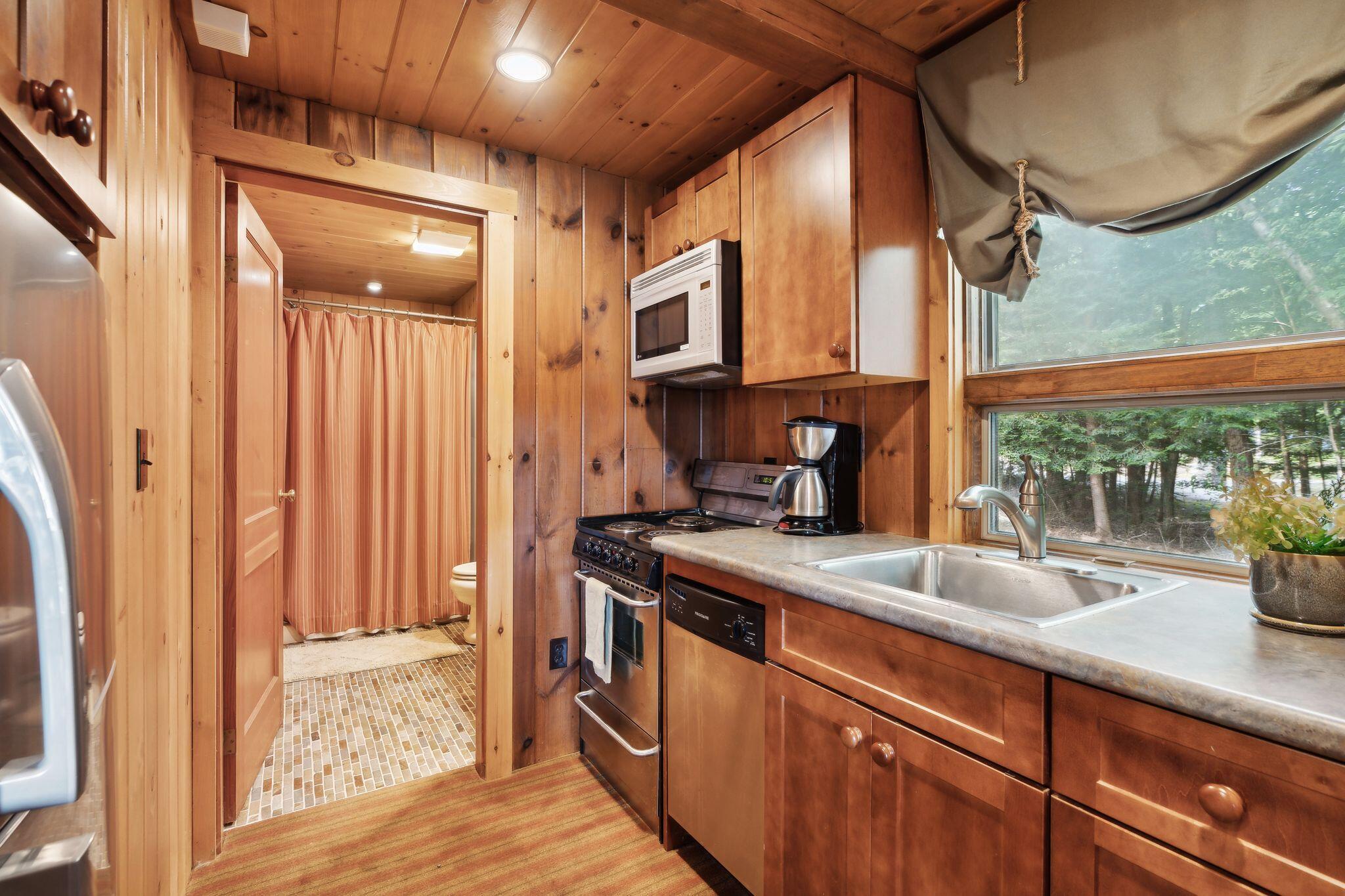 224 Ledges Road S, Naples, ME, 04055