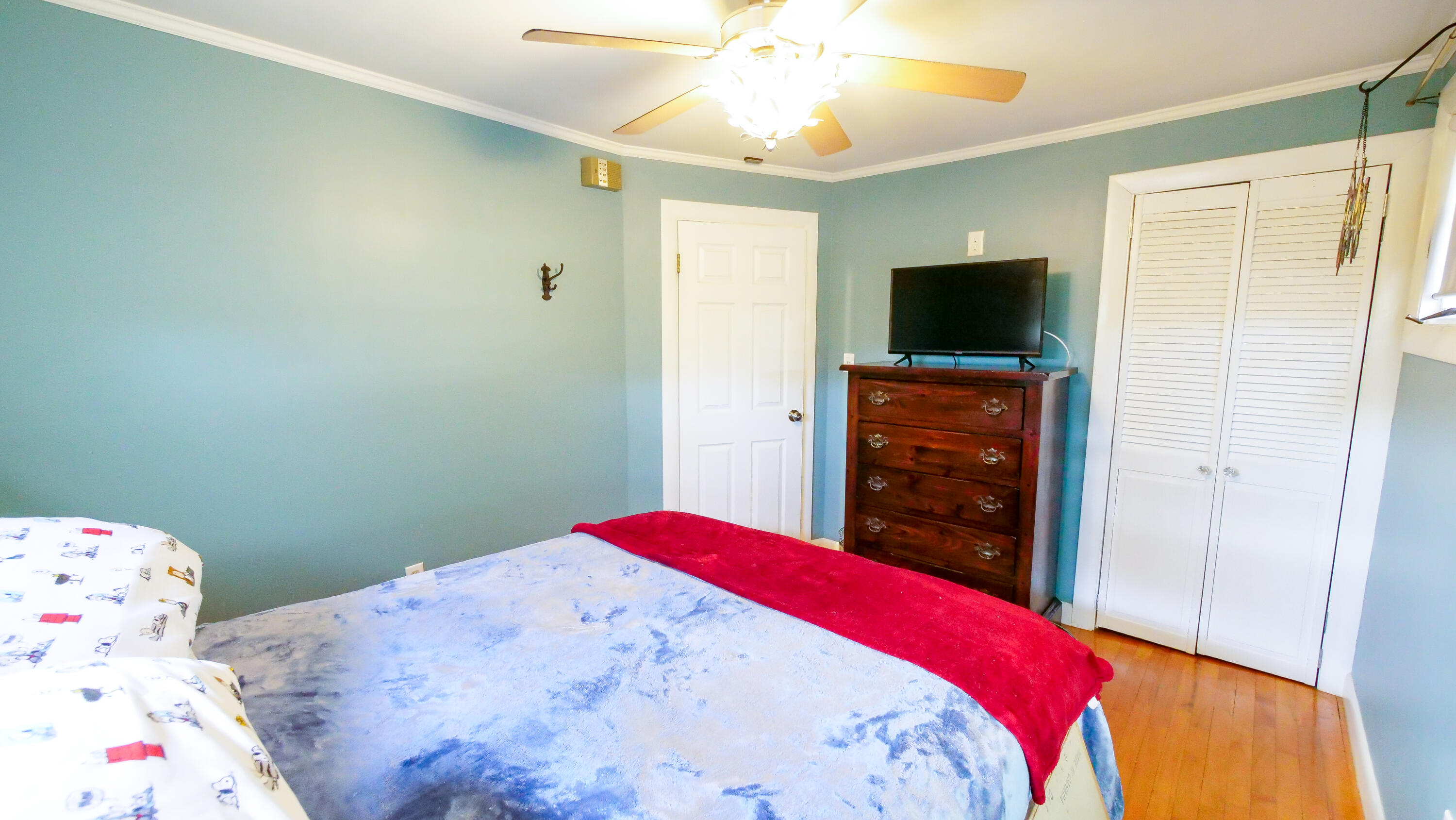 16 Gardner Road, Orono, ME, 04473