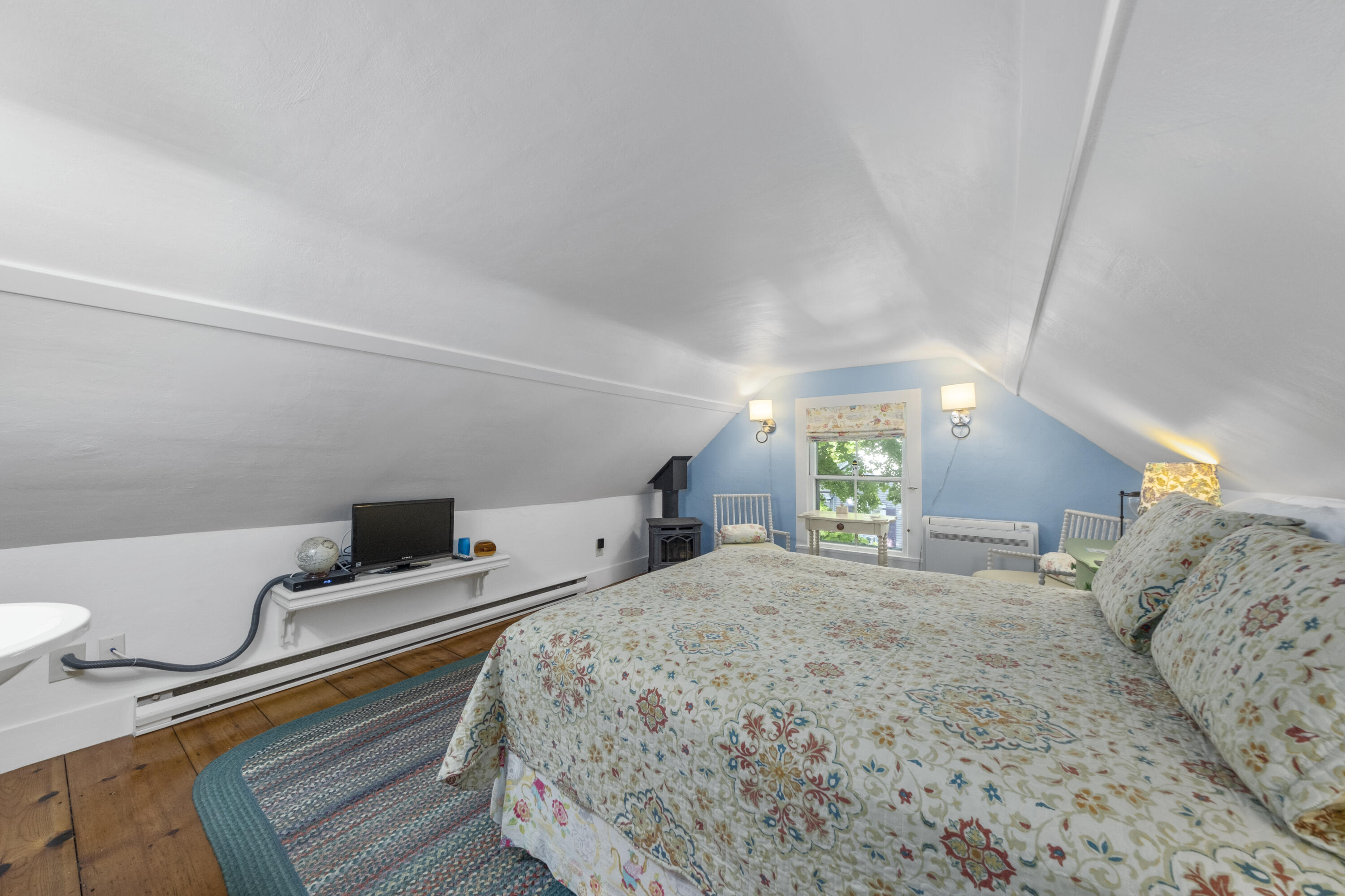 84 Elm Street, Camden, ME, 04843