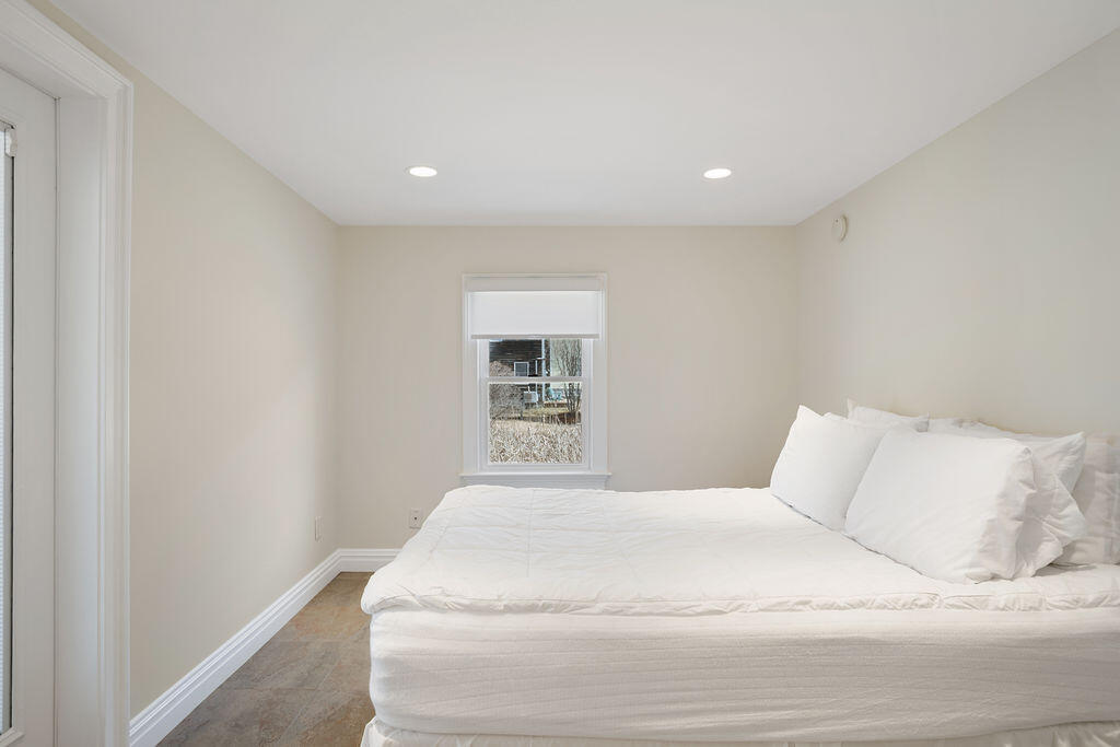 189 Western Avenue, Kennebunk, ME, 04043