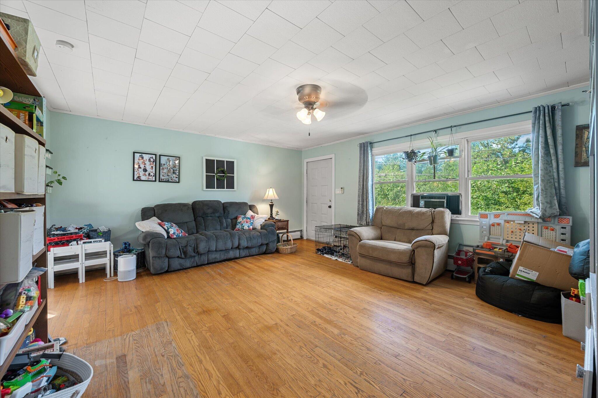 24 Coldbrook Road, Hampden, ME 04444 11-Living Room