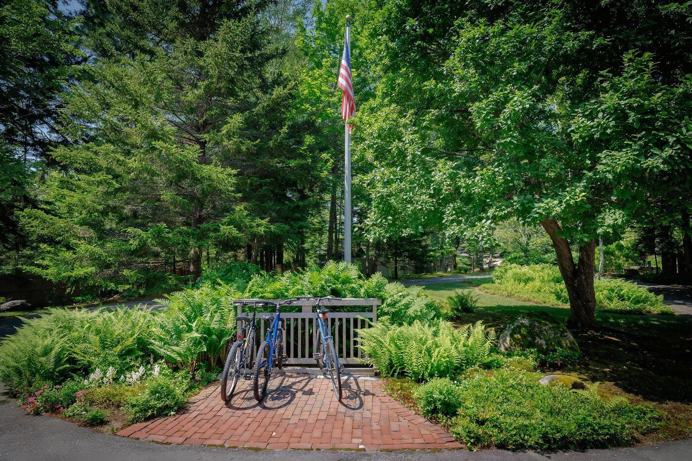 77 Manchester Road, Mount Desert, ME, 04662