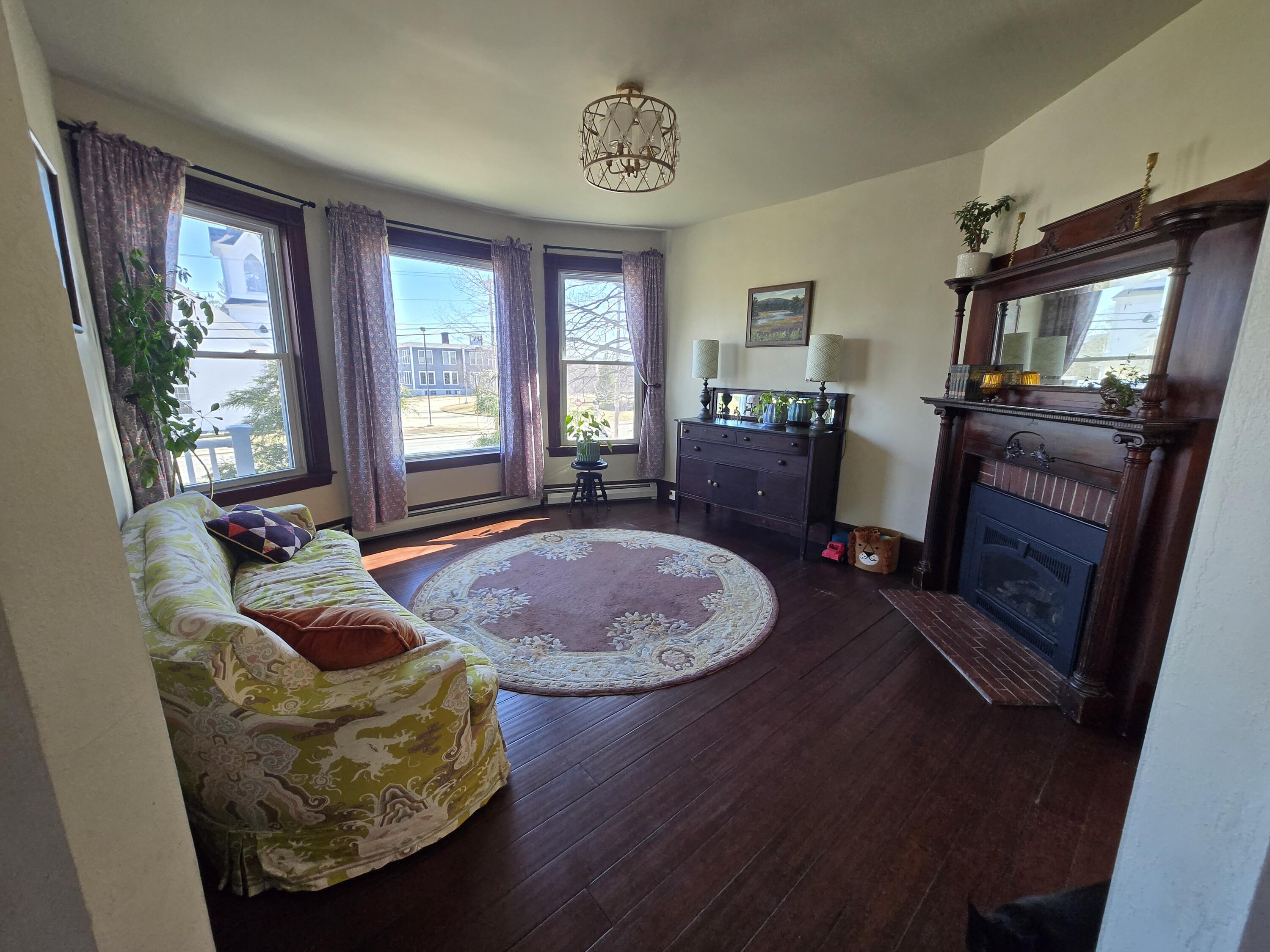 27 Turner Street, Buckfield, ME, 04220