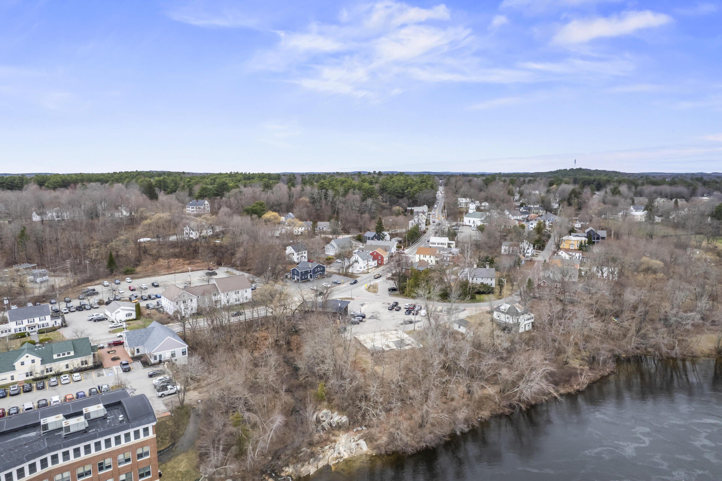 16 Main Street, Topsham, ME, 04086