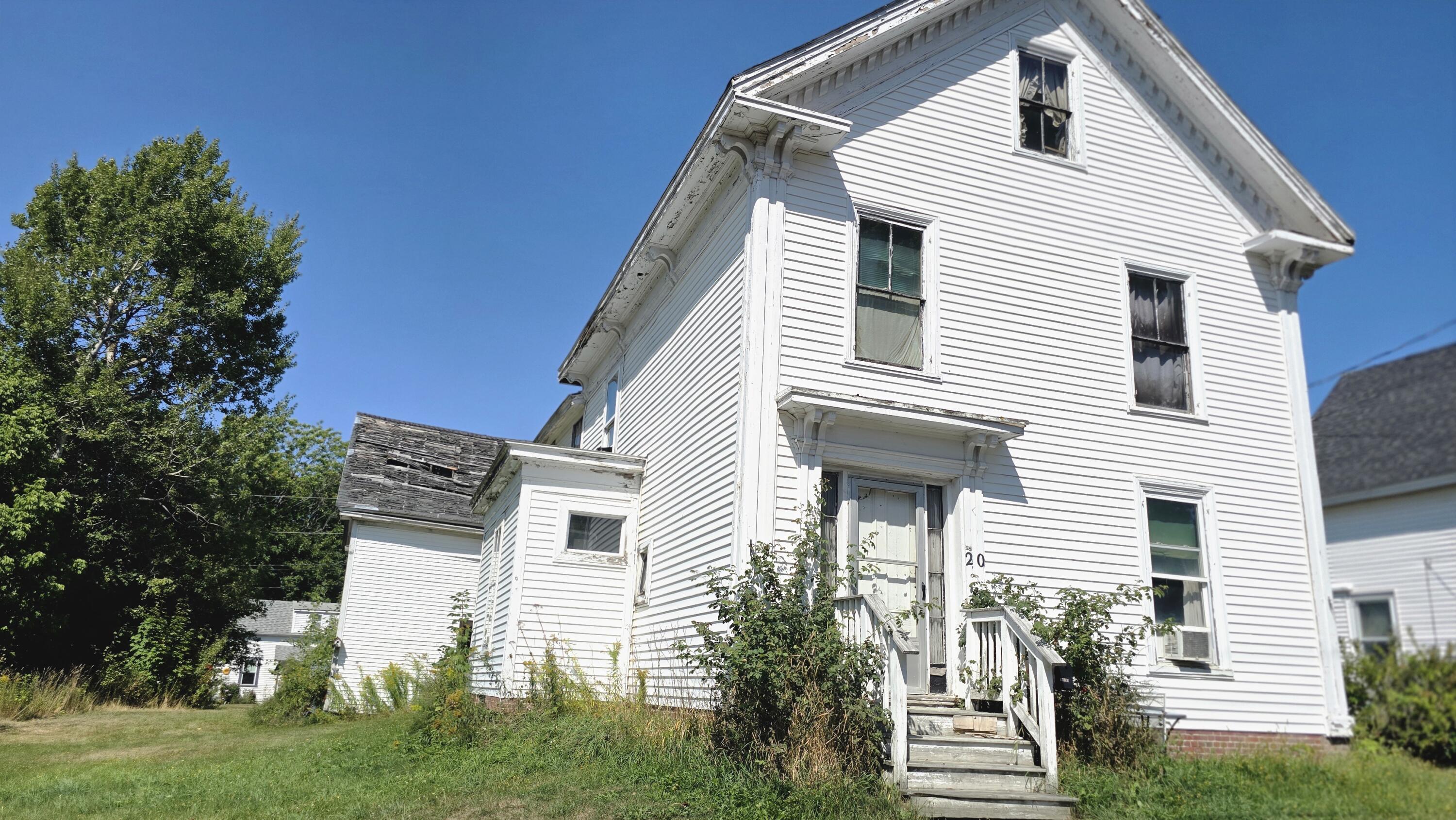 Photo of 20 Clarendon Street Rockland ME 04841