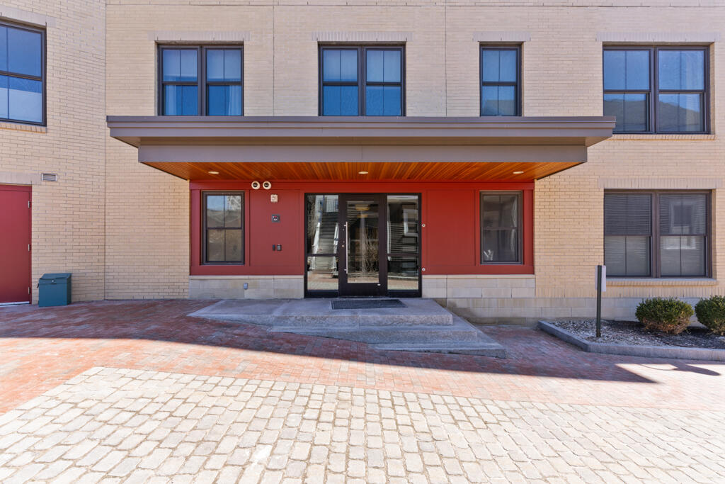 25 High Street UNIT 212, Portland, ME, 04101