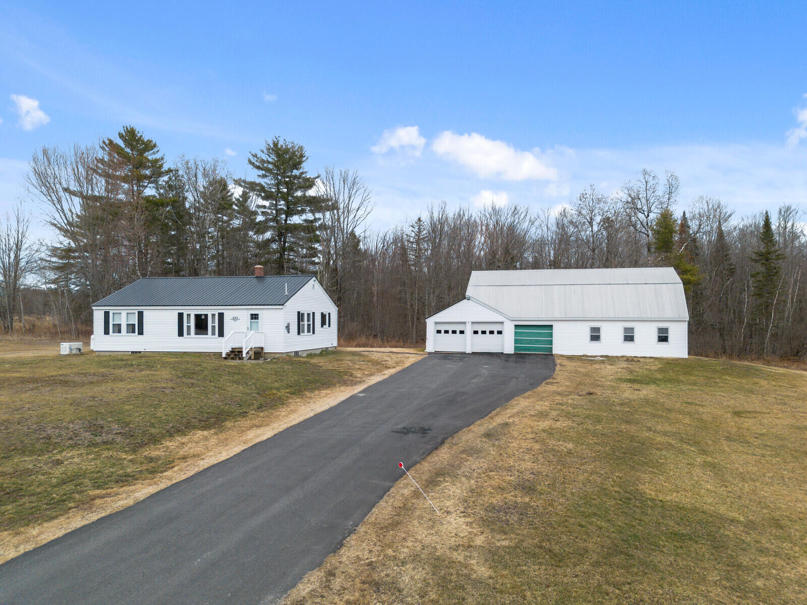 10 Lookout Avenue, Dover-foxcroft, ME, 04426