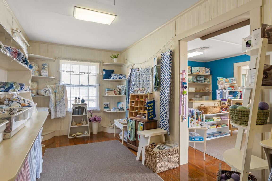 34 Townsend Avenue, Boothbay Harbor, ME, 04538