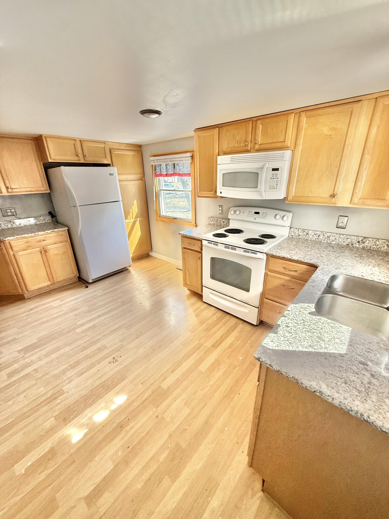 31 Delmont Street, Presque Isle, ME, 04769