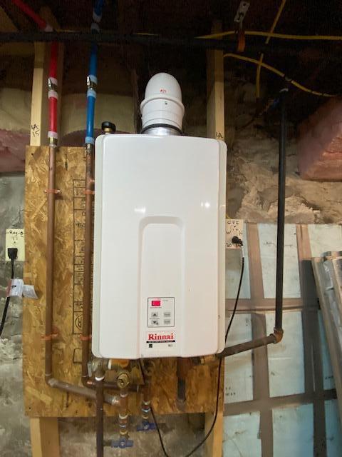 325 West Road, New Sweden, ME, 04762