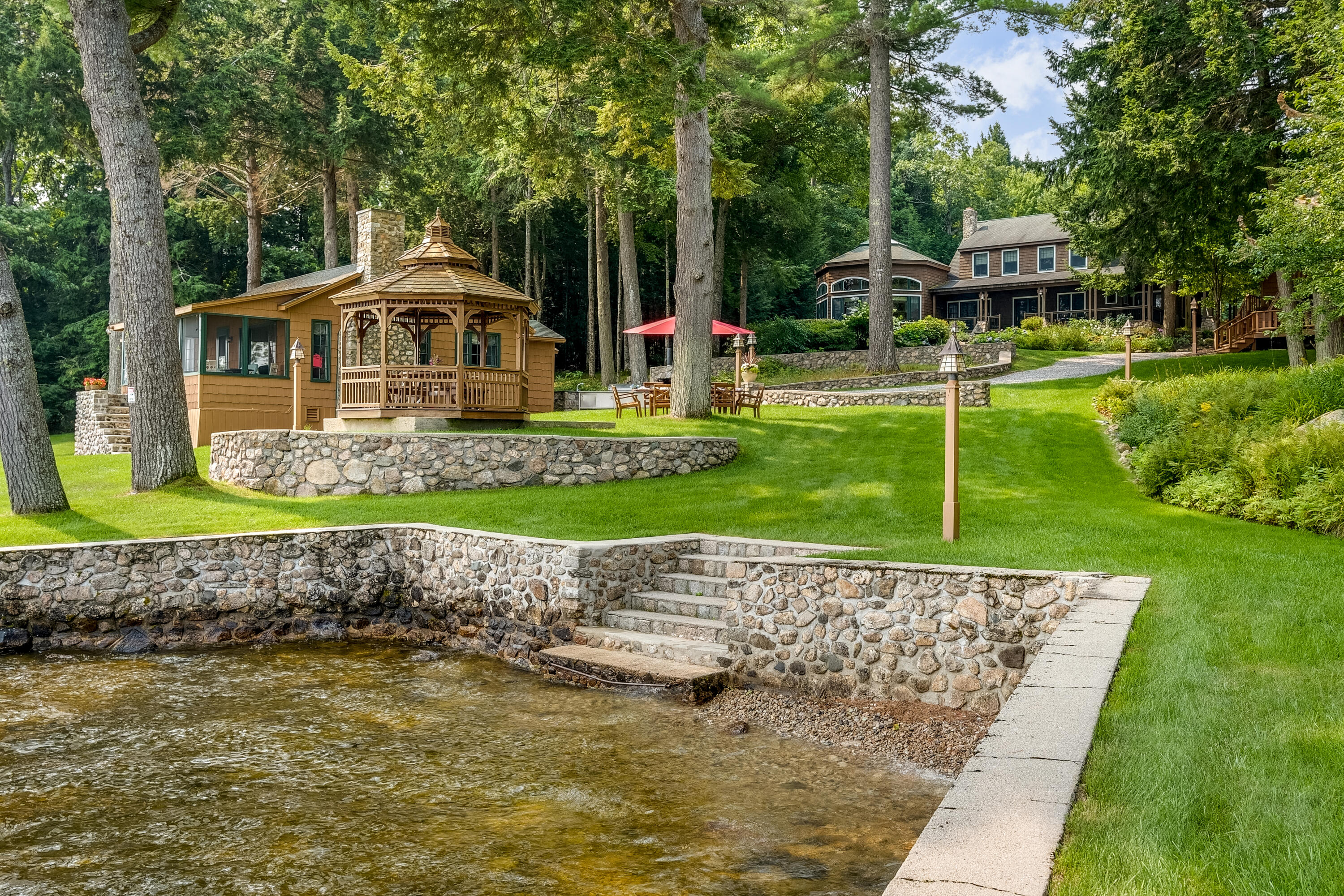 224 Ledges Road S, Naples, ME, 04055