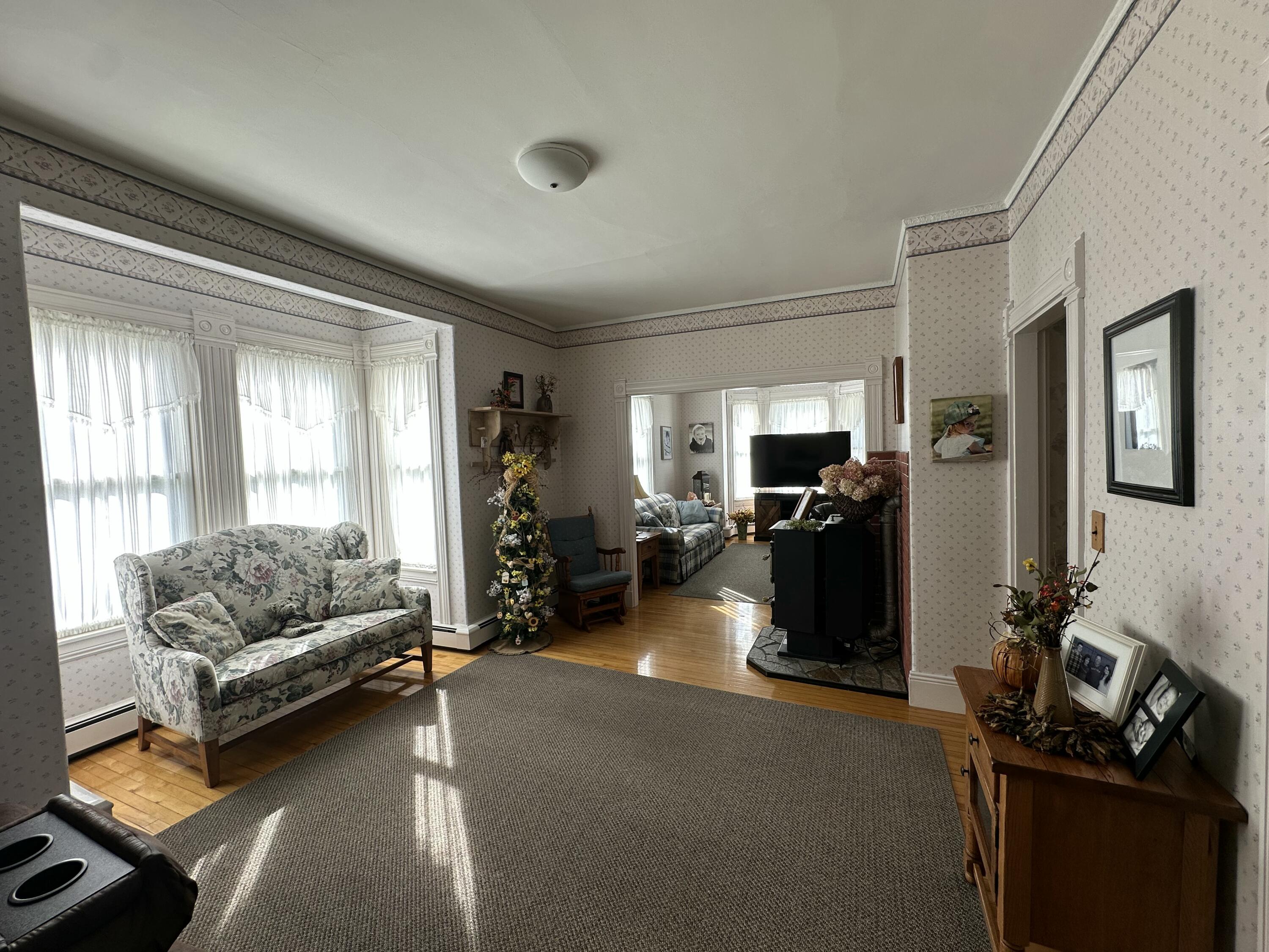 9 Charles Street, Houlton, ME, 04730