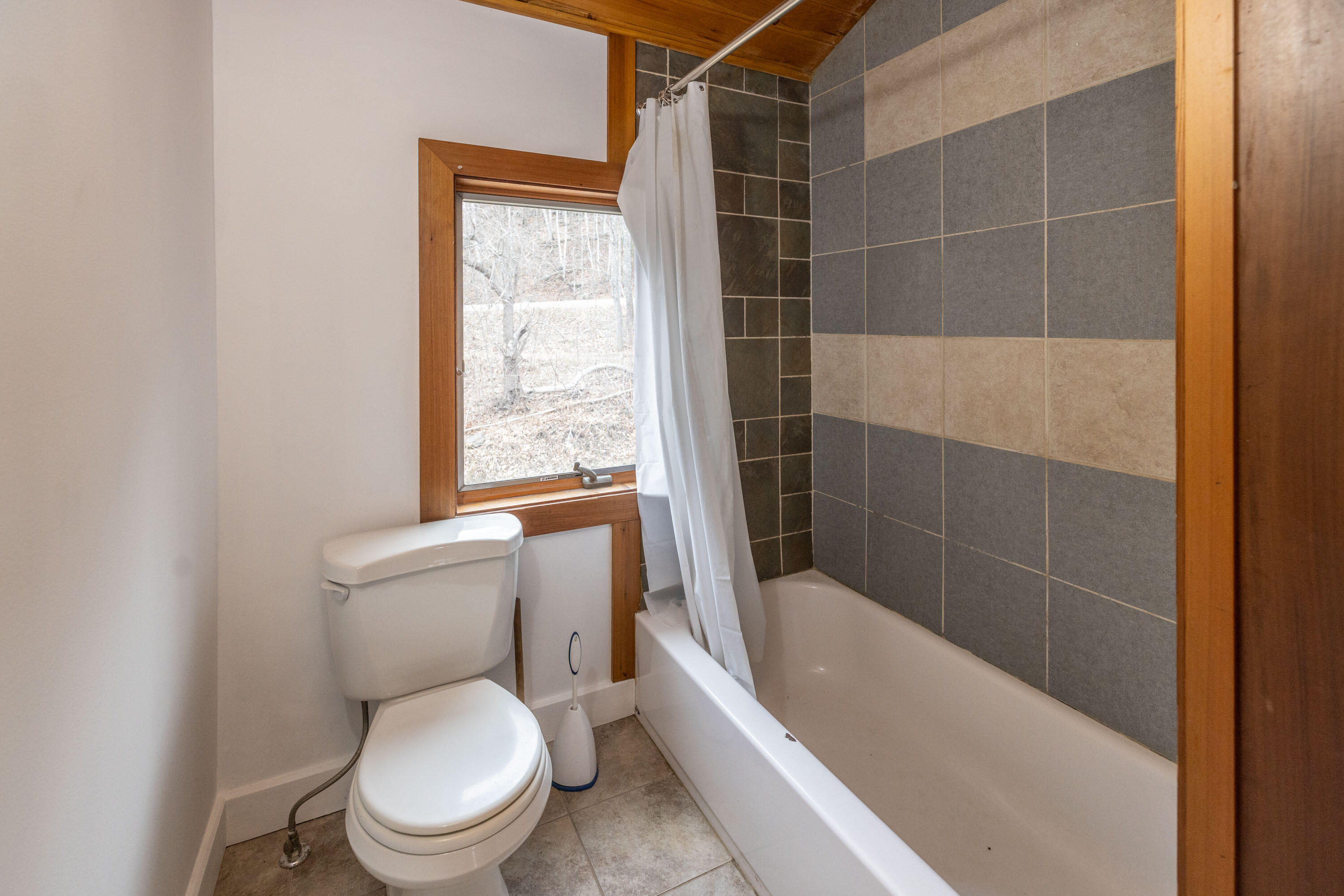 318 Hatchet Mountain Road, Hope, ME, 04847