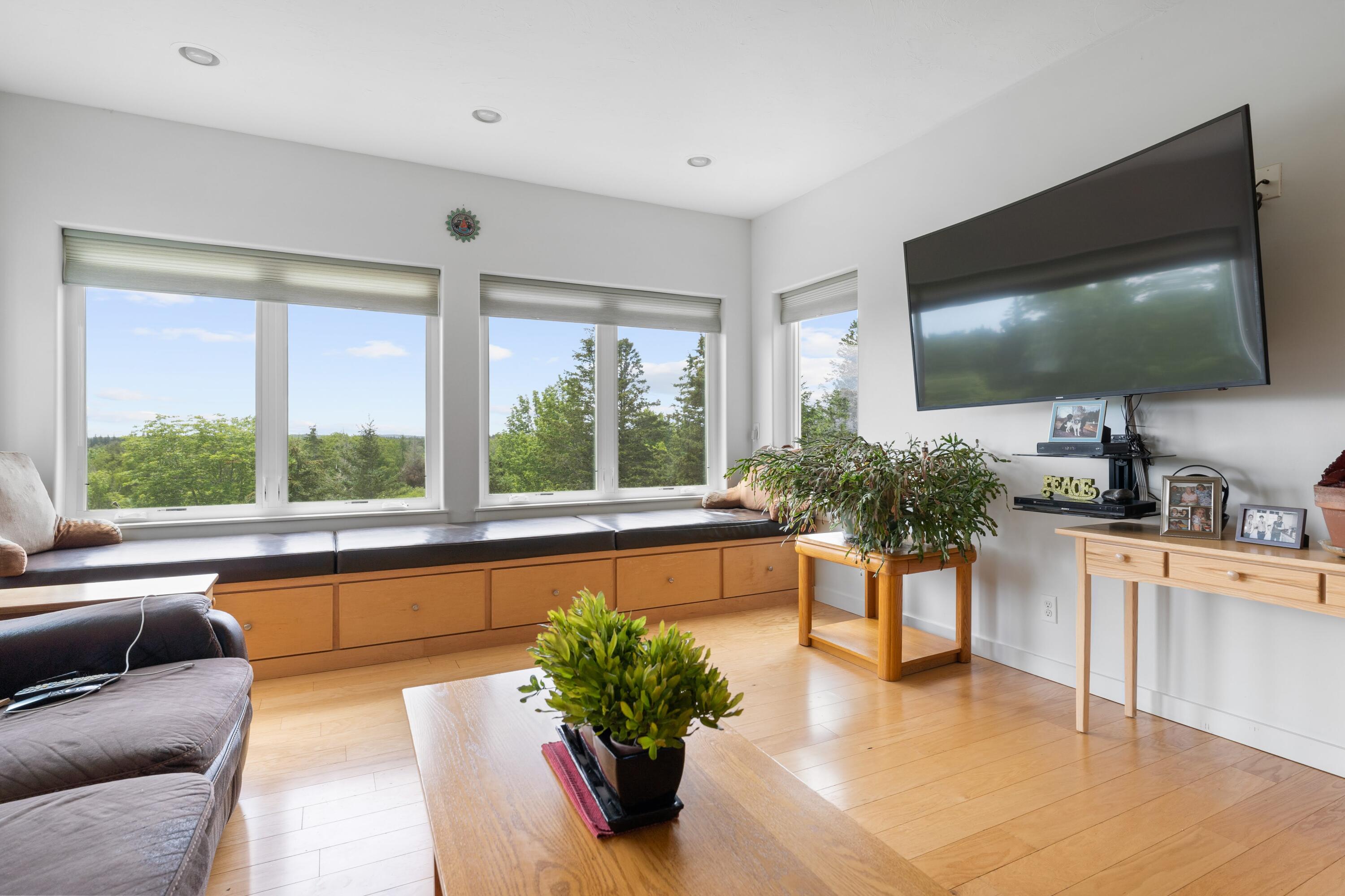 197 N Shore Road, North Haven, ME, 04853